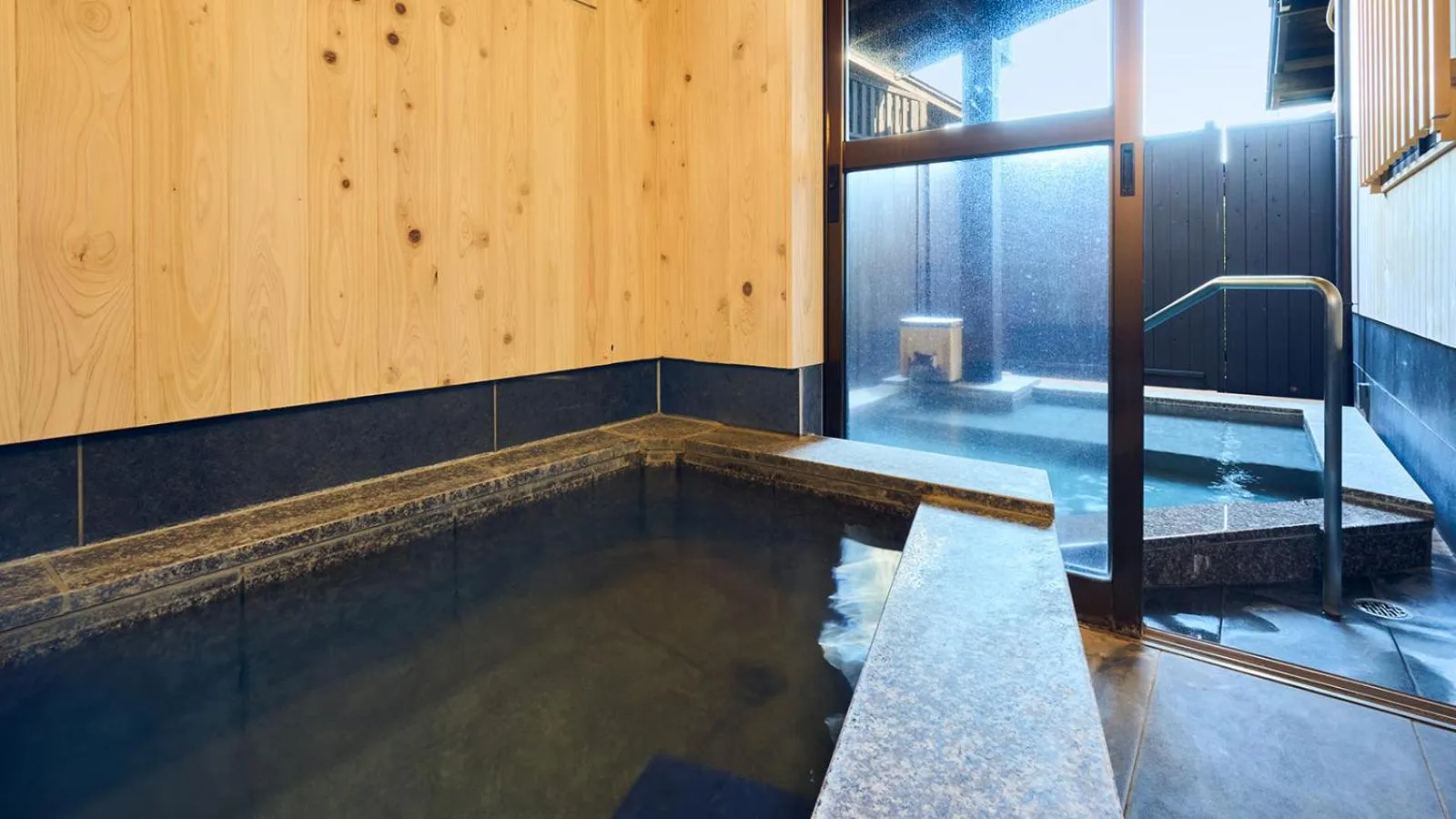 Photo of the whole room in Tawarayama Onsen Ryokan Minawa