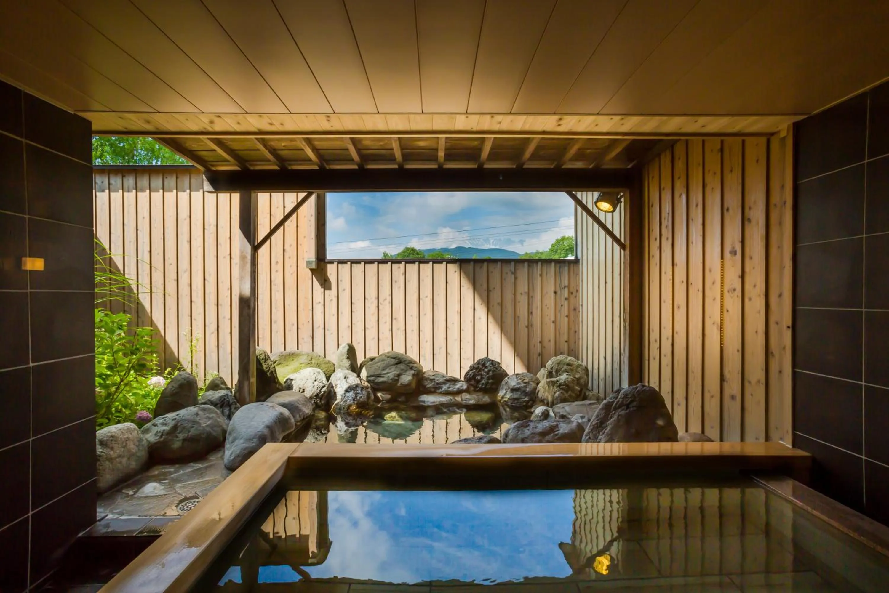 Open Air Bath in Hotel Hakuba Berghaus