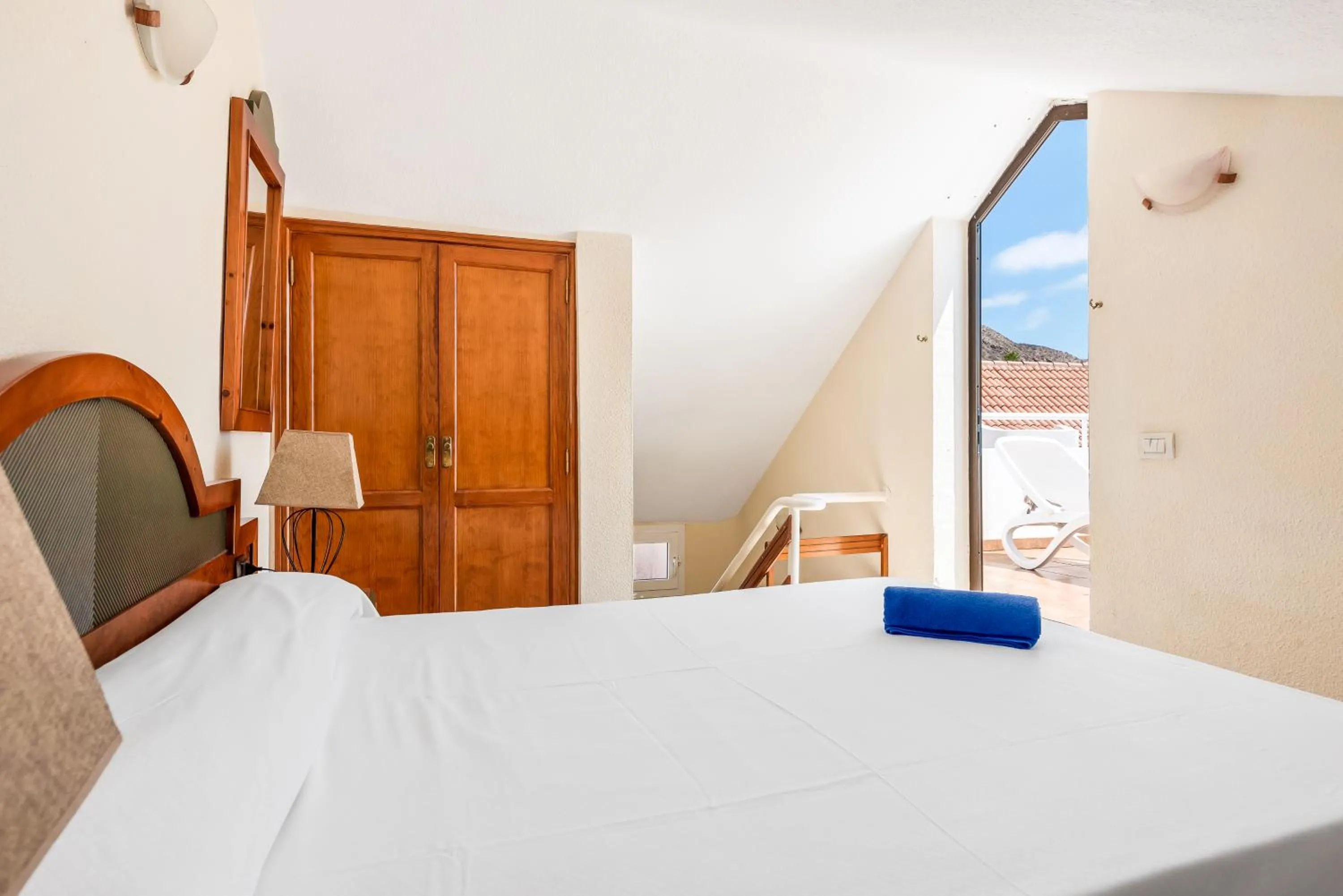 Bedroom, Bed in Club Tenerife Apartments