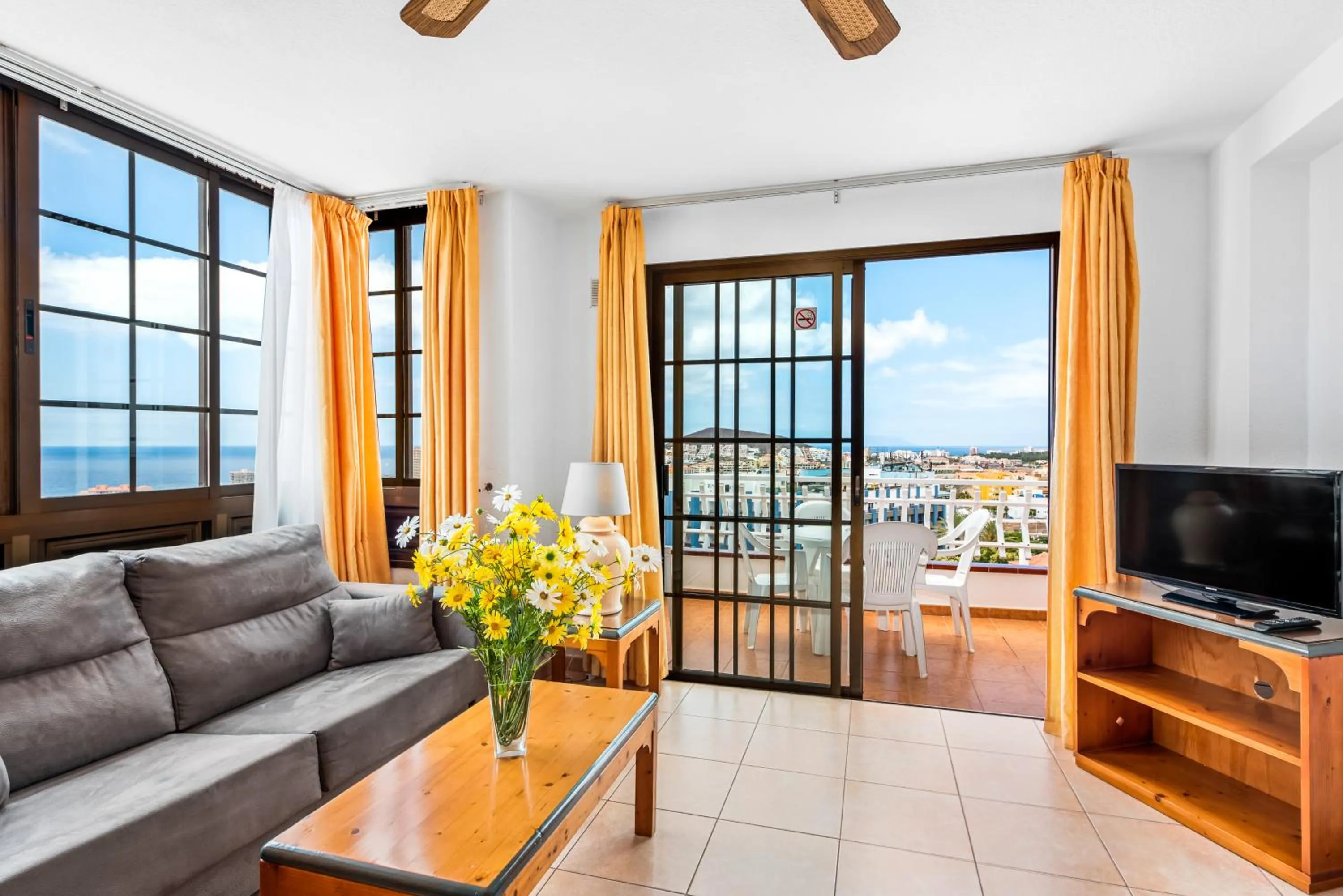 Living room in Club Tenerife Apartments