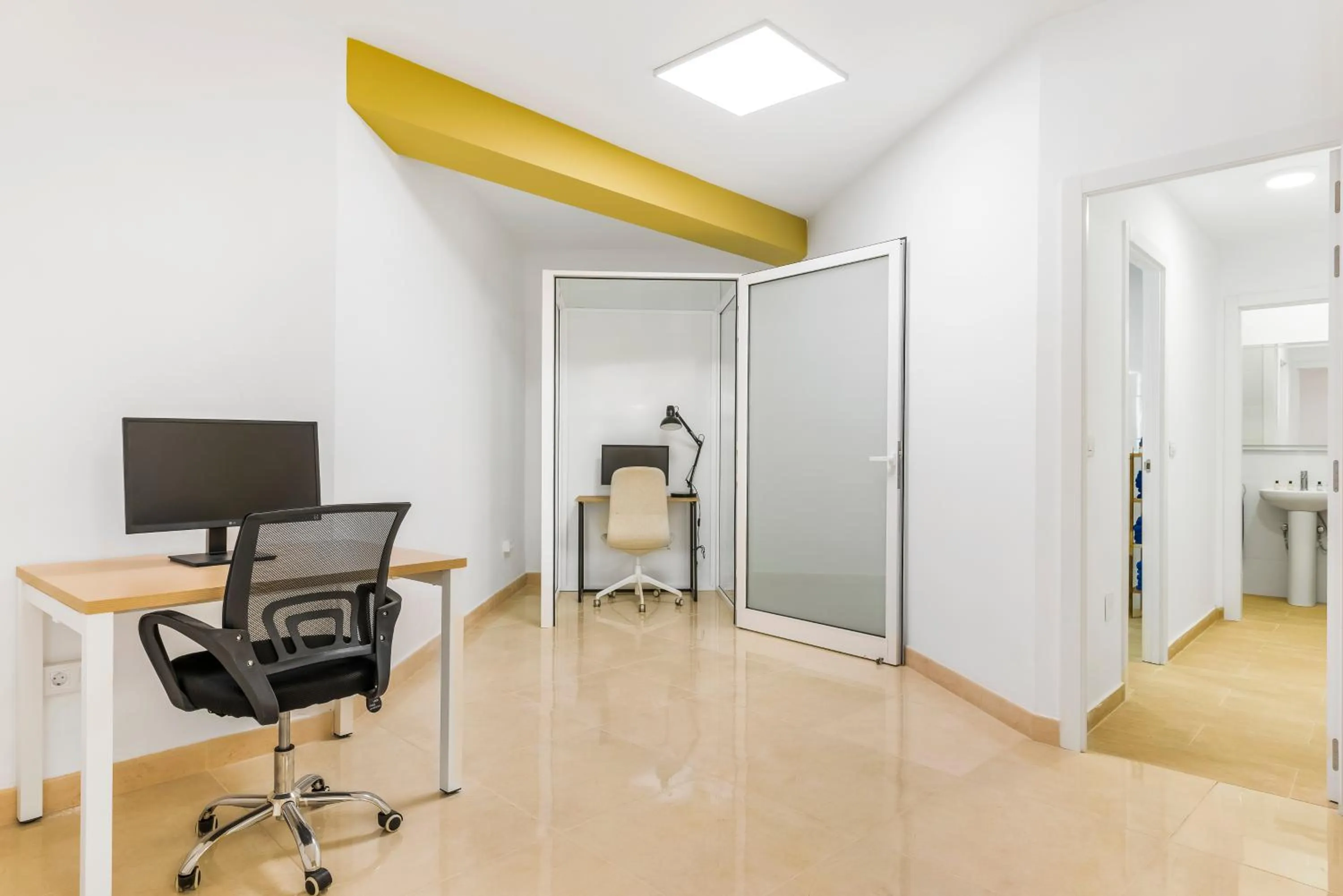 Business facilities in Club Tenerife Apartments