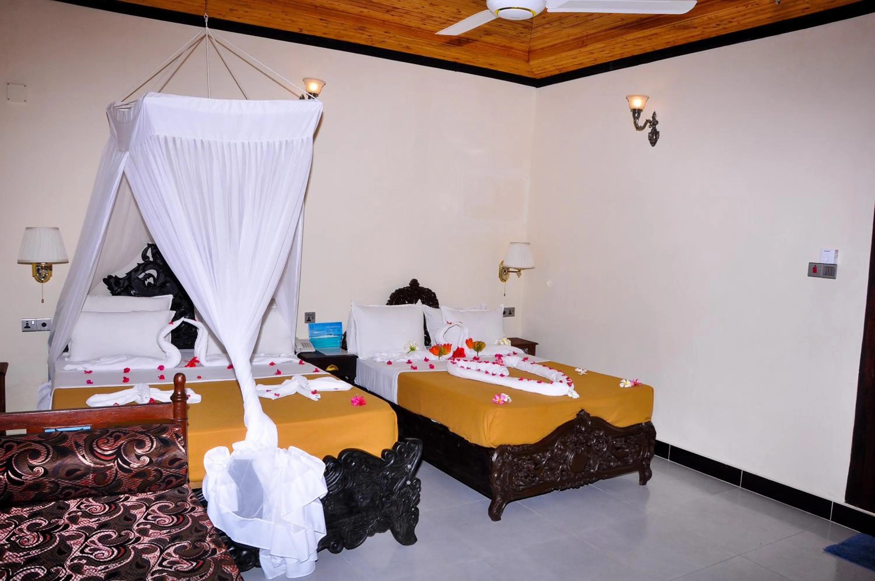 Bed in Forodhani Park Hotel