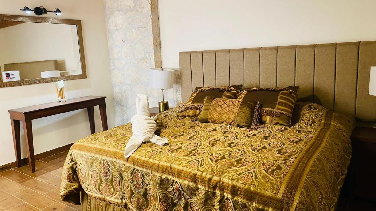 Bedroom, Bed in Mansión Leonor