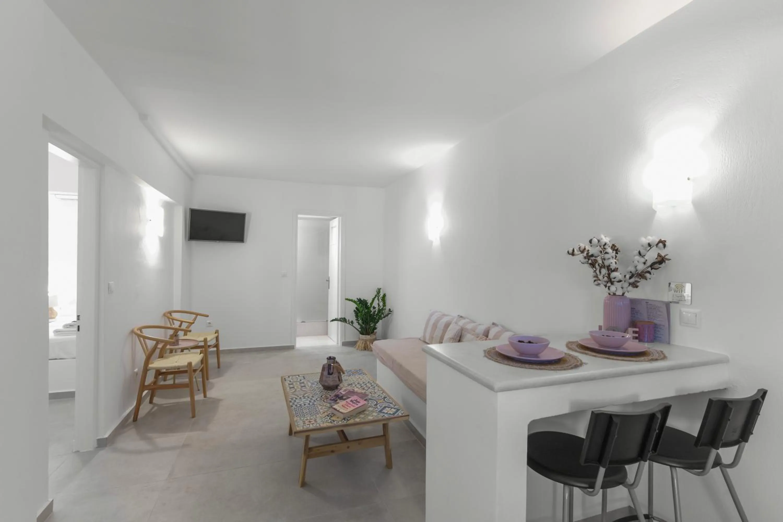 Decorative detail in Margarita Studios Ambelas