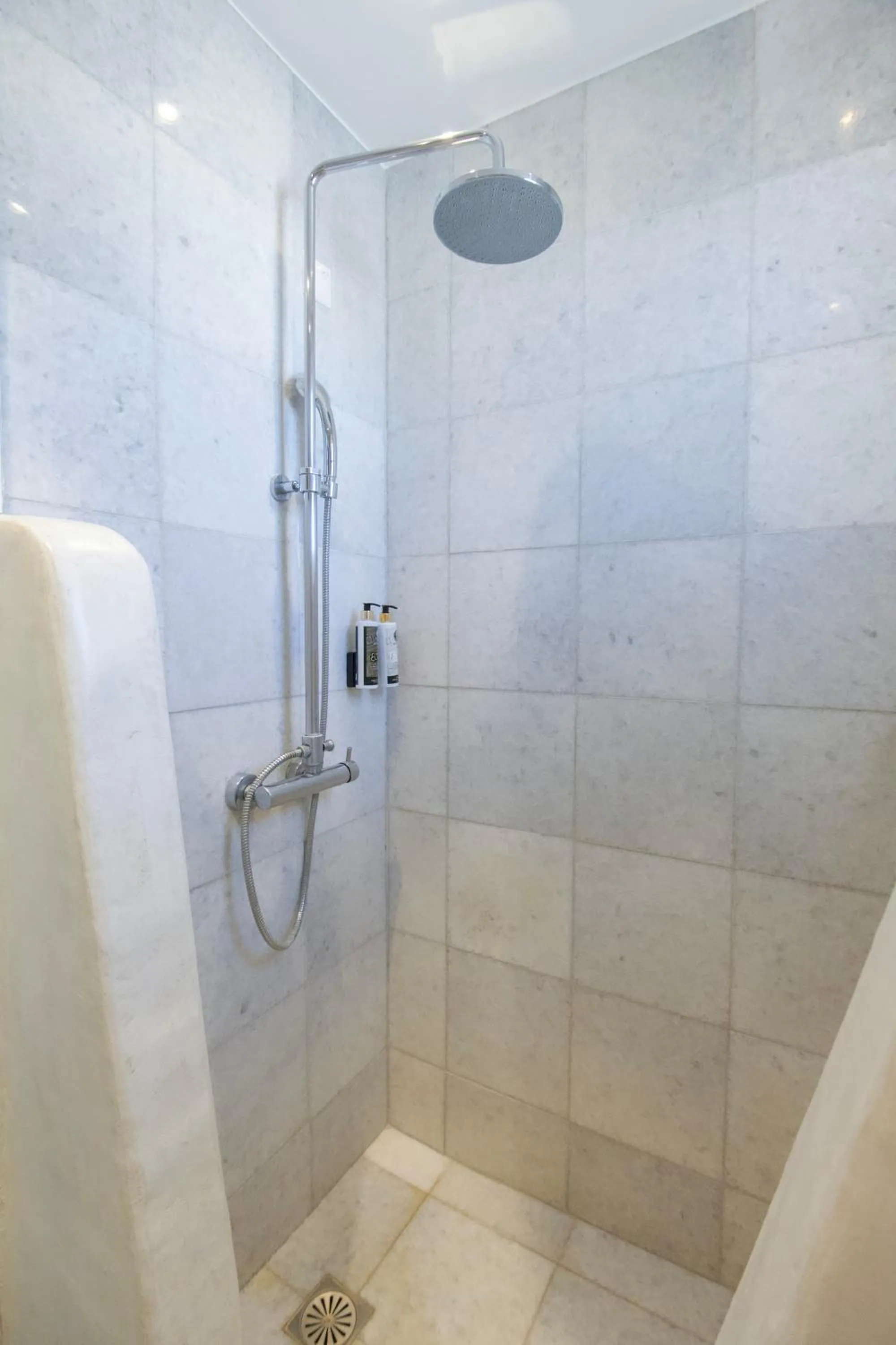 Shower in Margarita Studios Ambelas