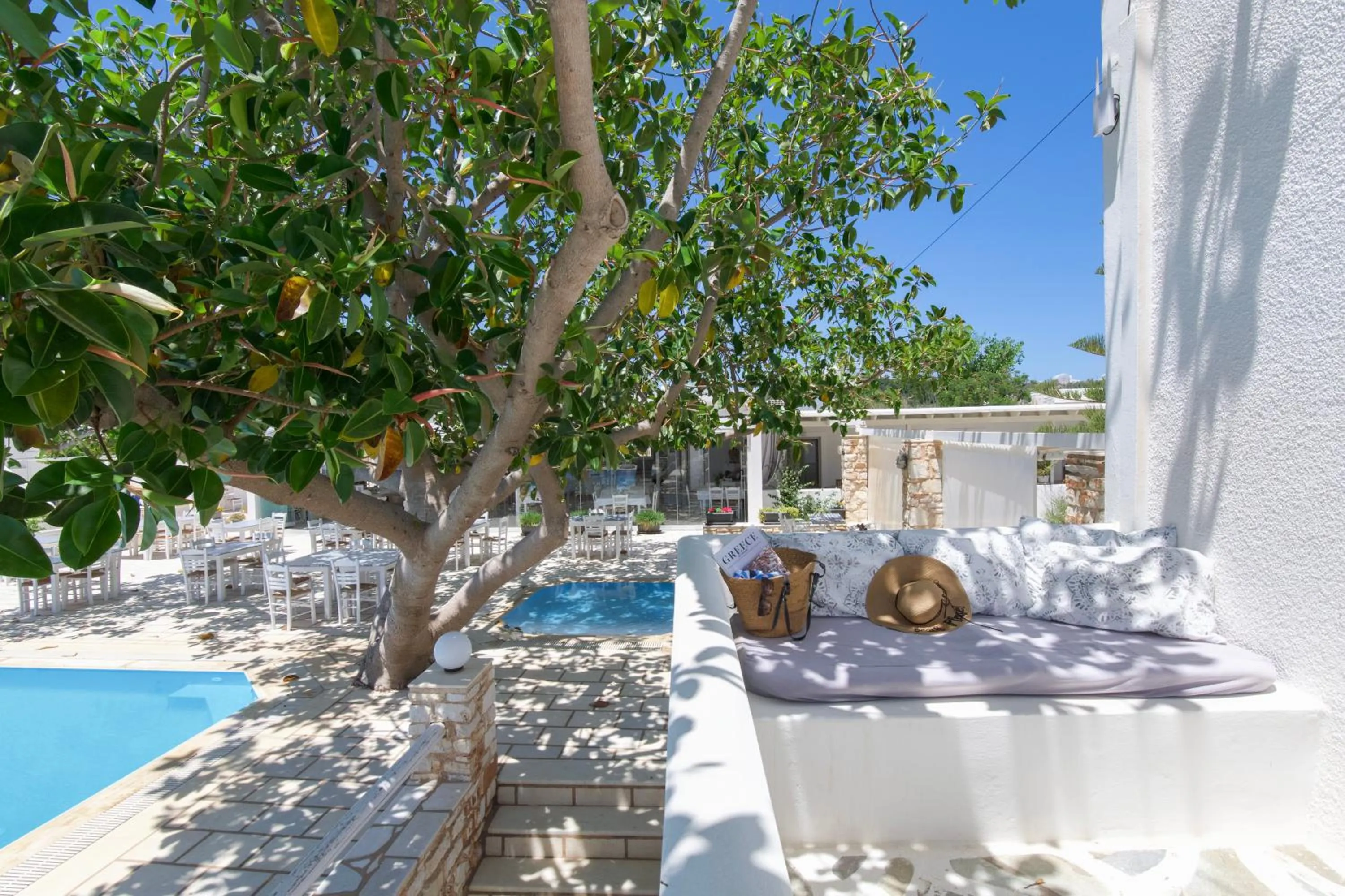 Property building in Margarita Studios Ambelas