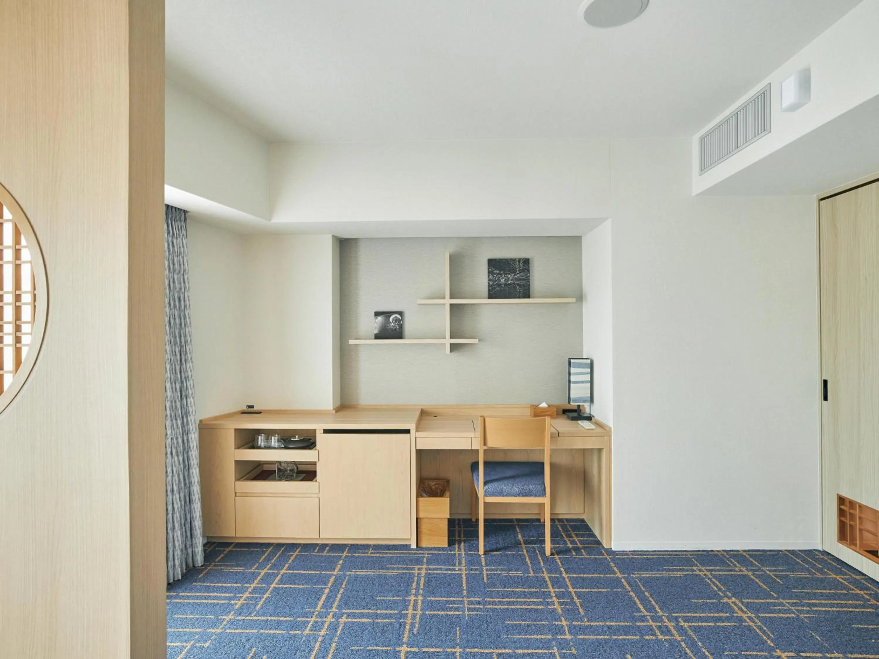 Photo of the whole room in Hotel Traveltine Kyoto Kiyamachi