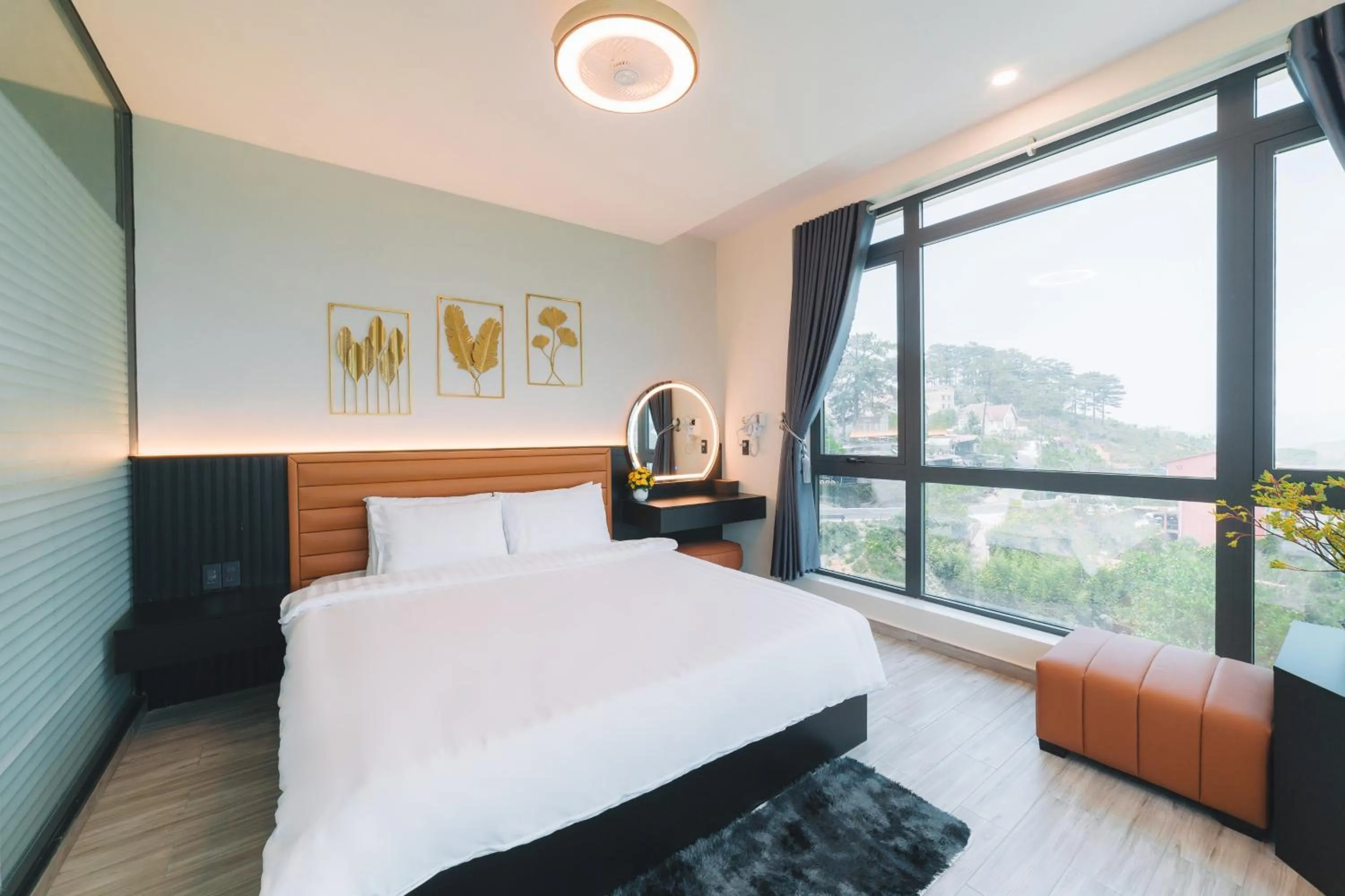 Bed in Greenview City Hotel