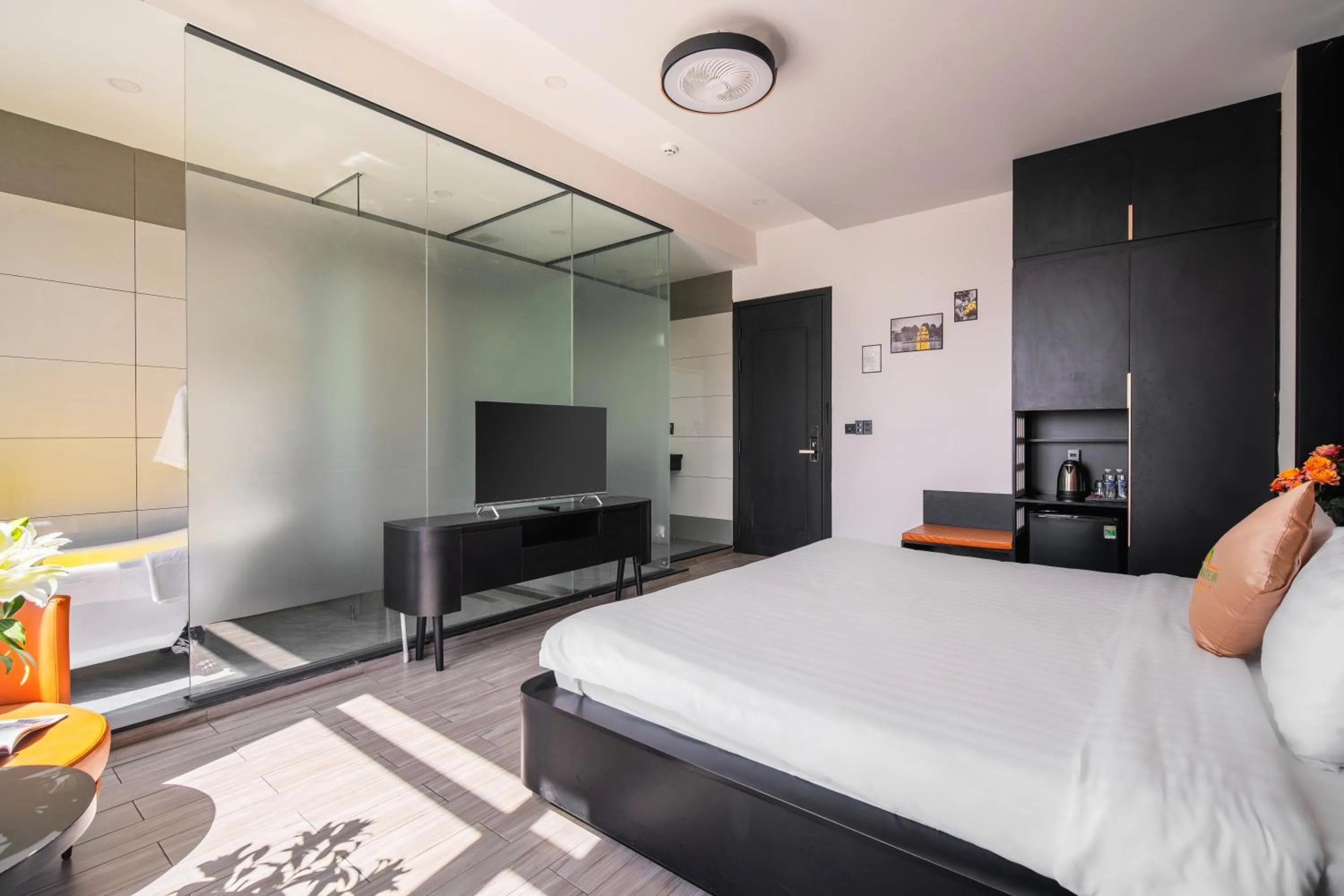 Bed in Greenview City Hotel