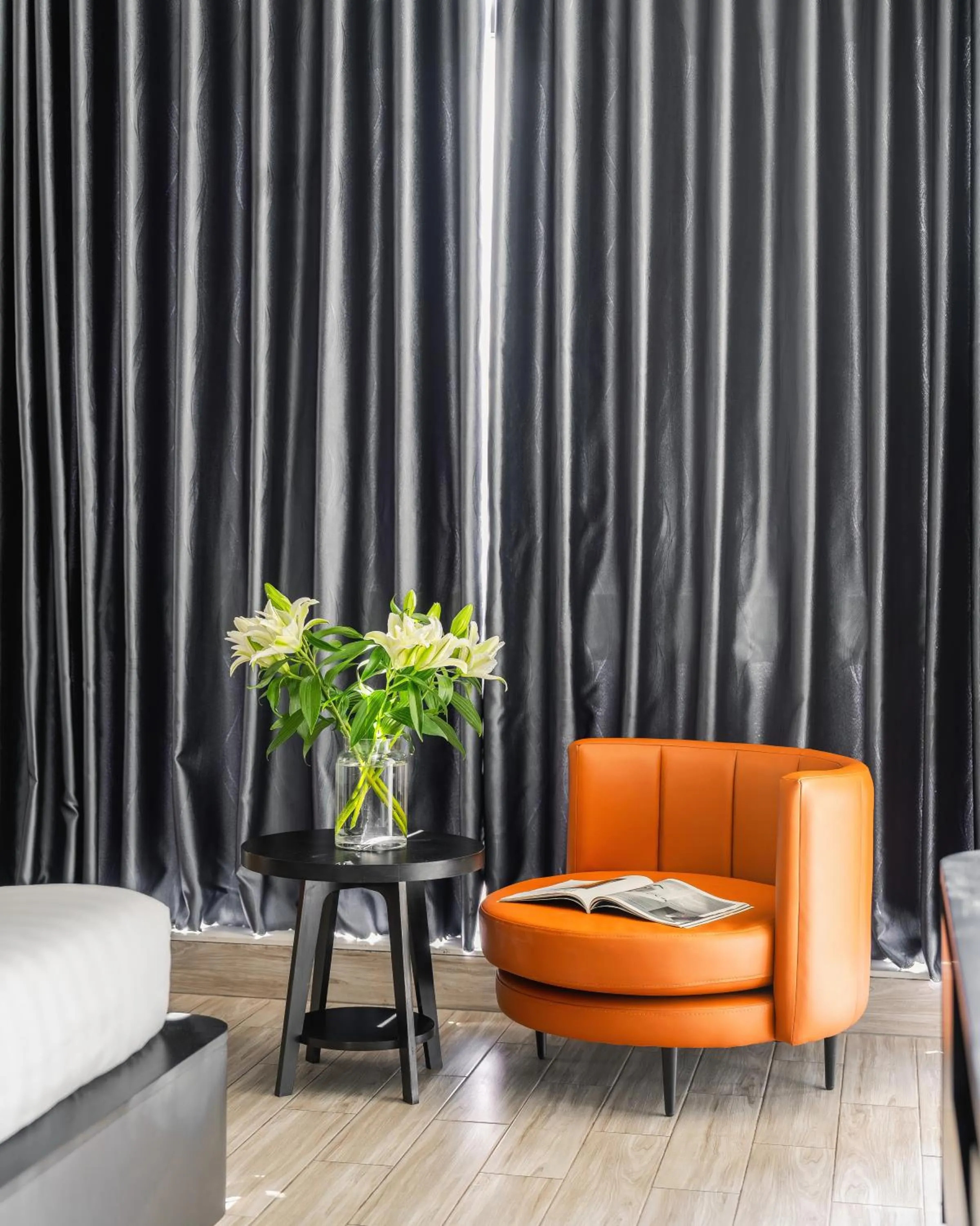 Decorative detail in Greenview City Hotel