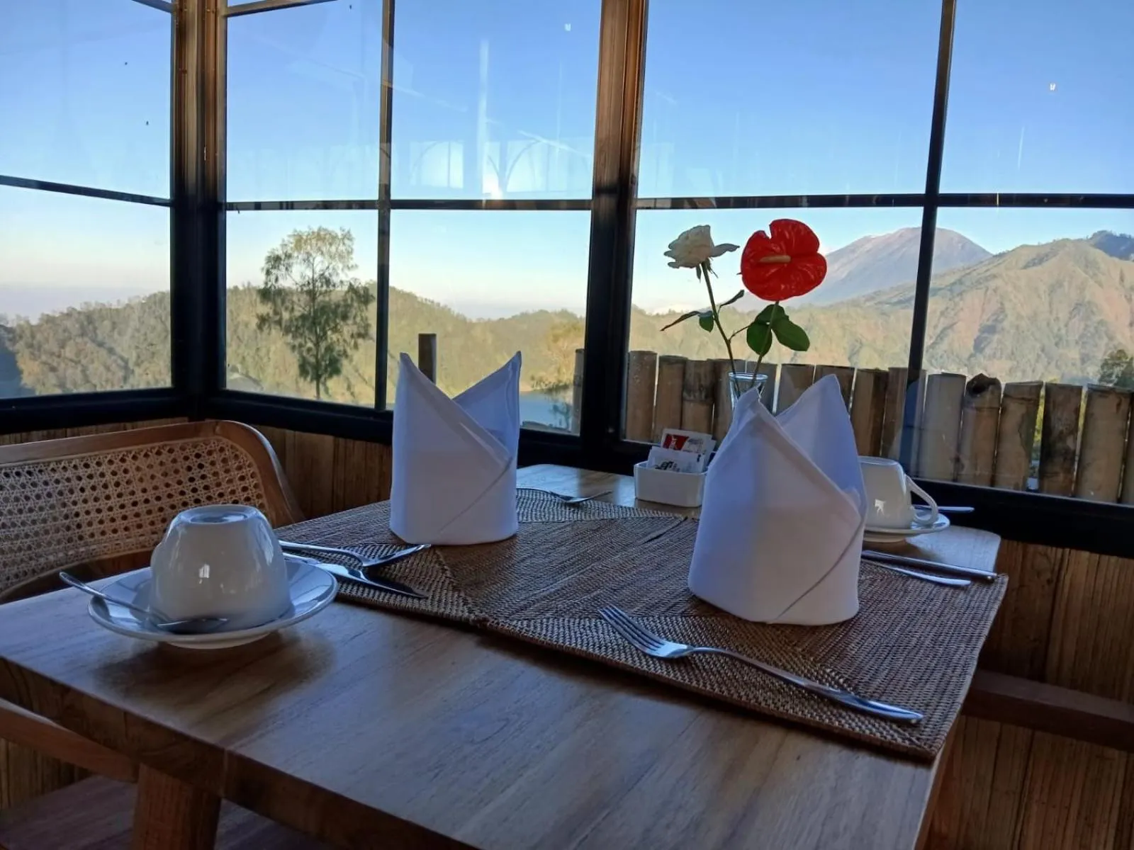 Restaurant/places to eat in The Dewi Eco Bamboo Villa