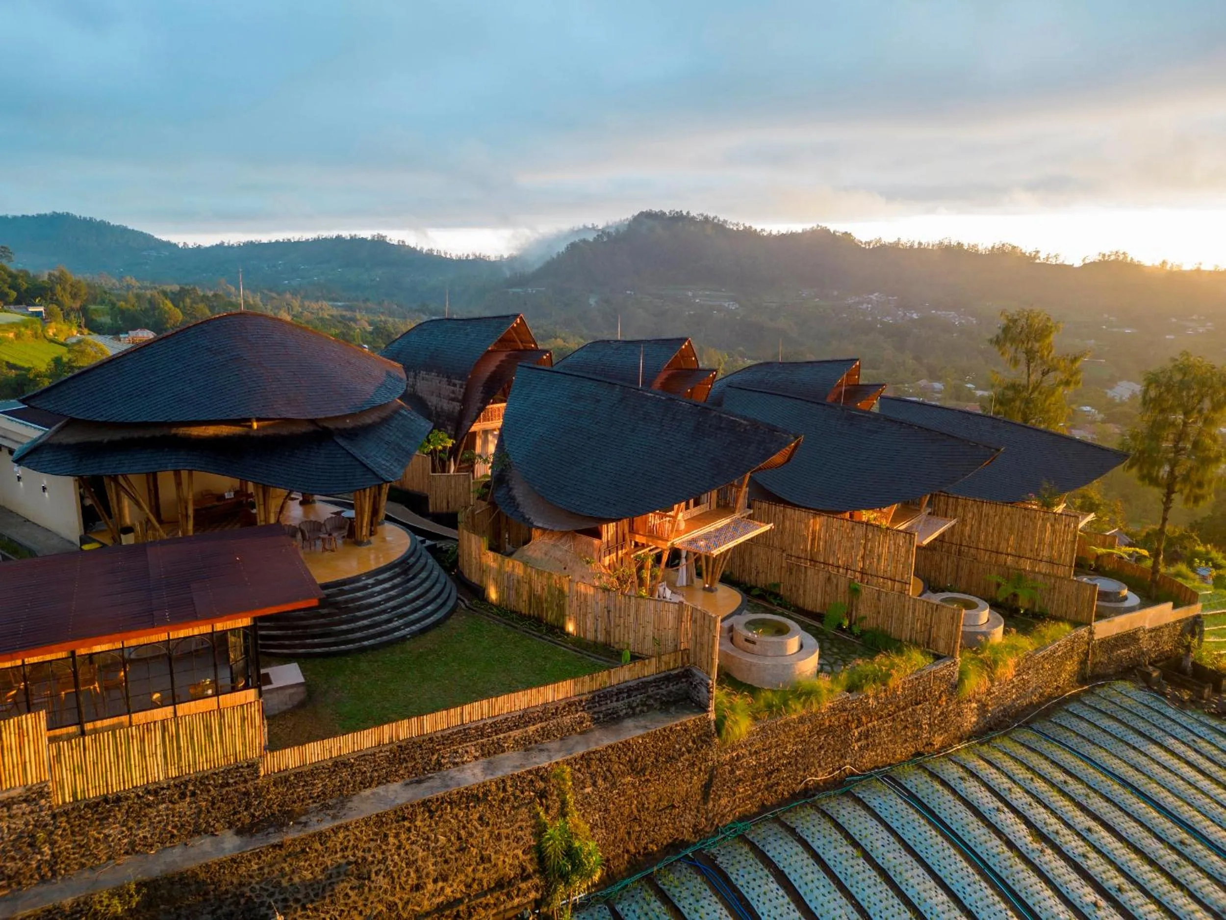 Restaurant/places to eat in The Dewi Eco Bamboo Villa