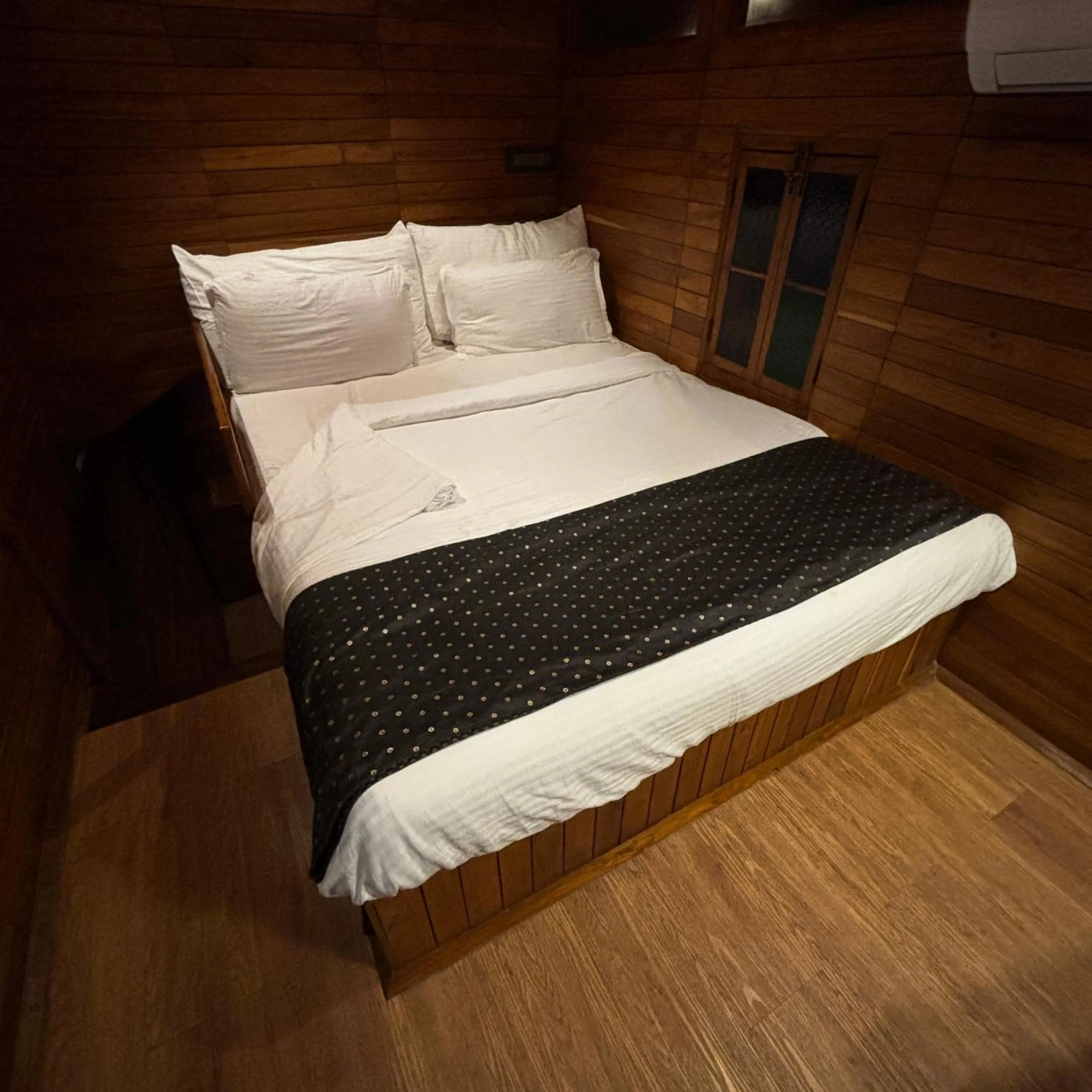 Balcony/Terrace in Nisarg Resort