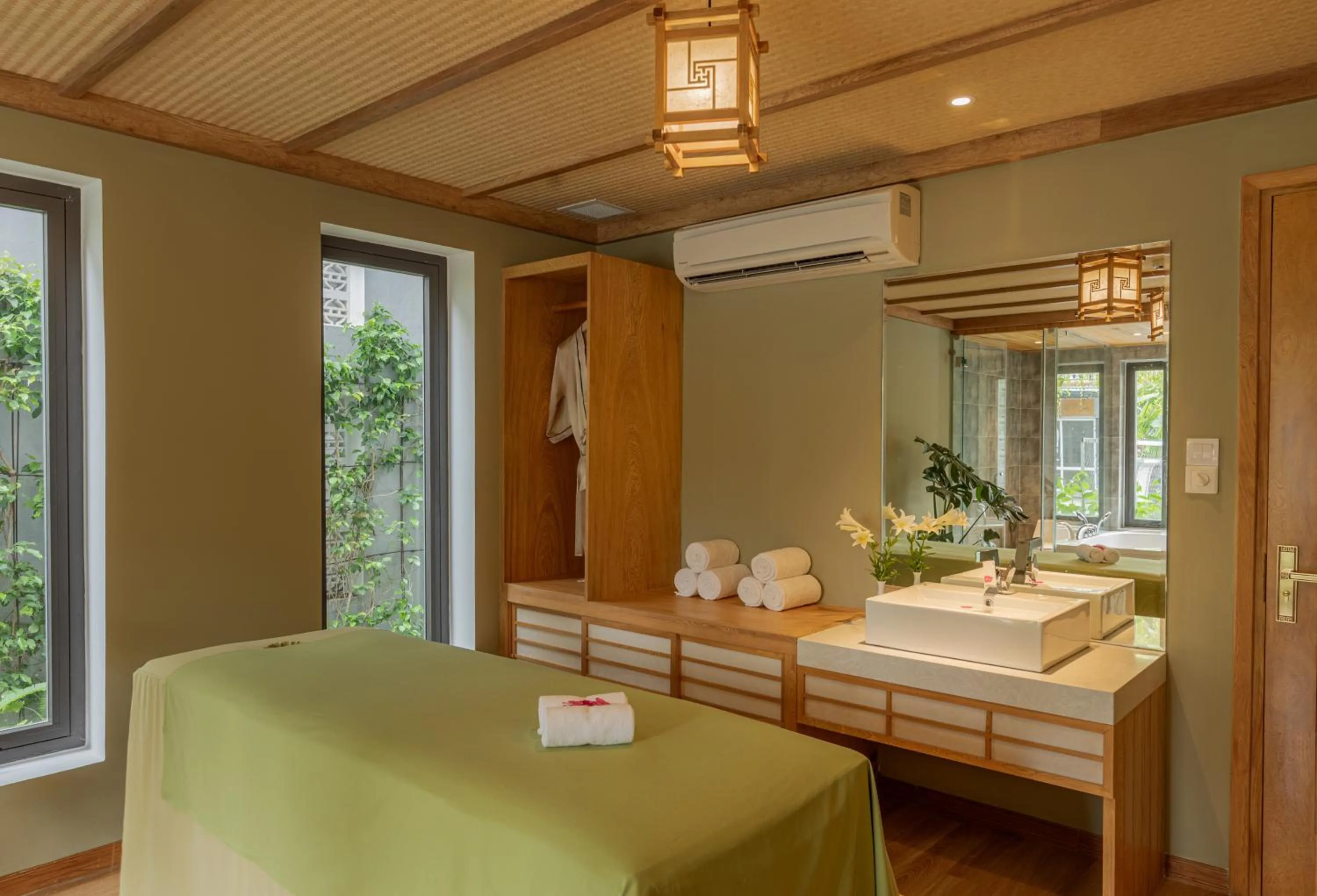 Spa and wellness centre/facilities, Bed in The Saga Hotel Hoi An
