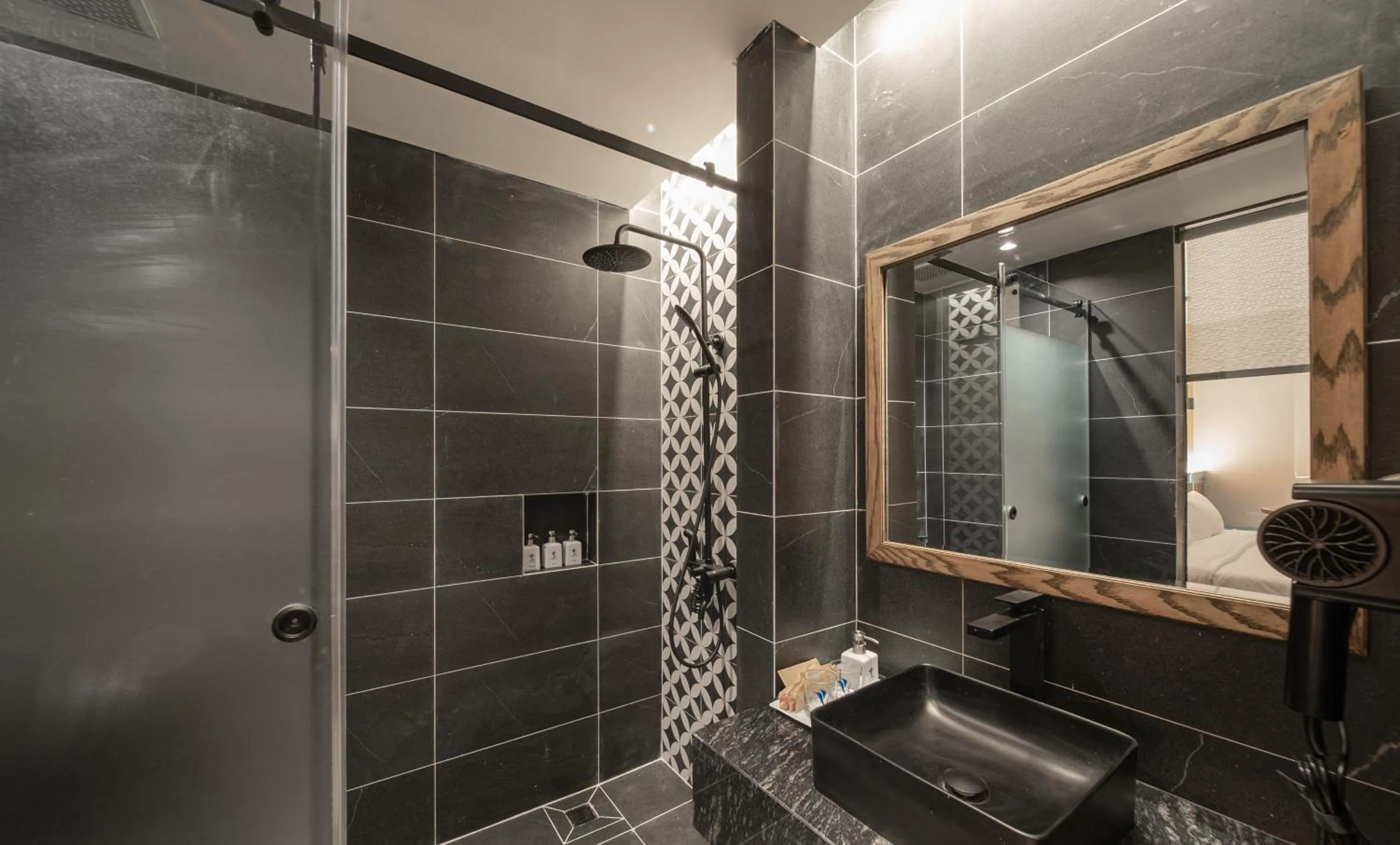 Shower in TK Phu Quoc Hotel - Grand World Phu Quoc