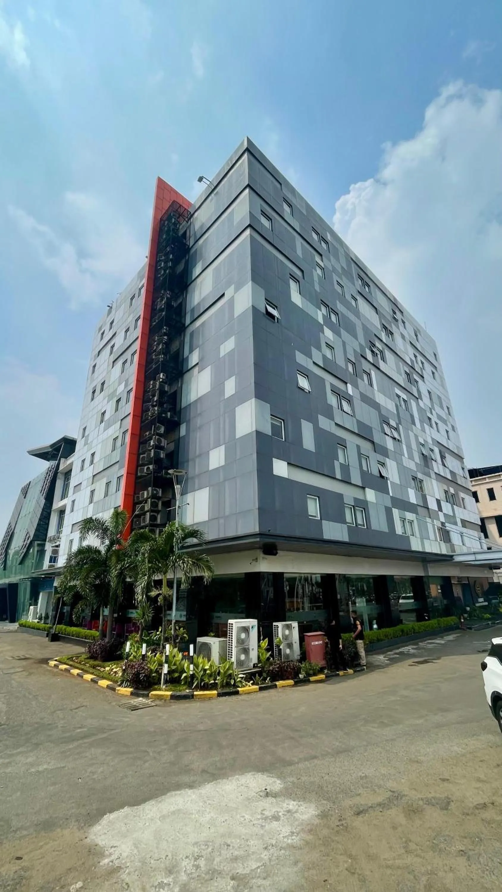 Property building in HORU HOTEL MANGGA DUA SQUARE