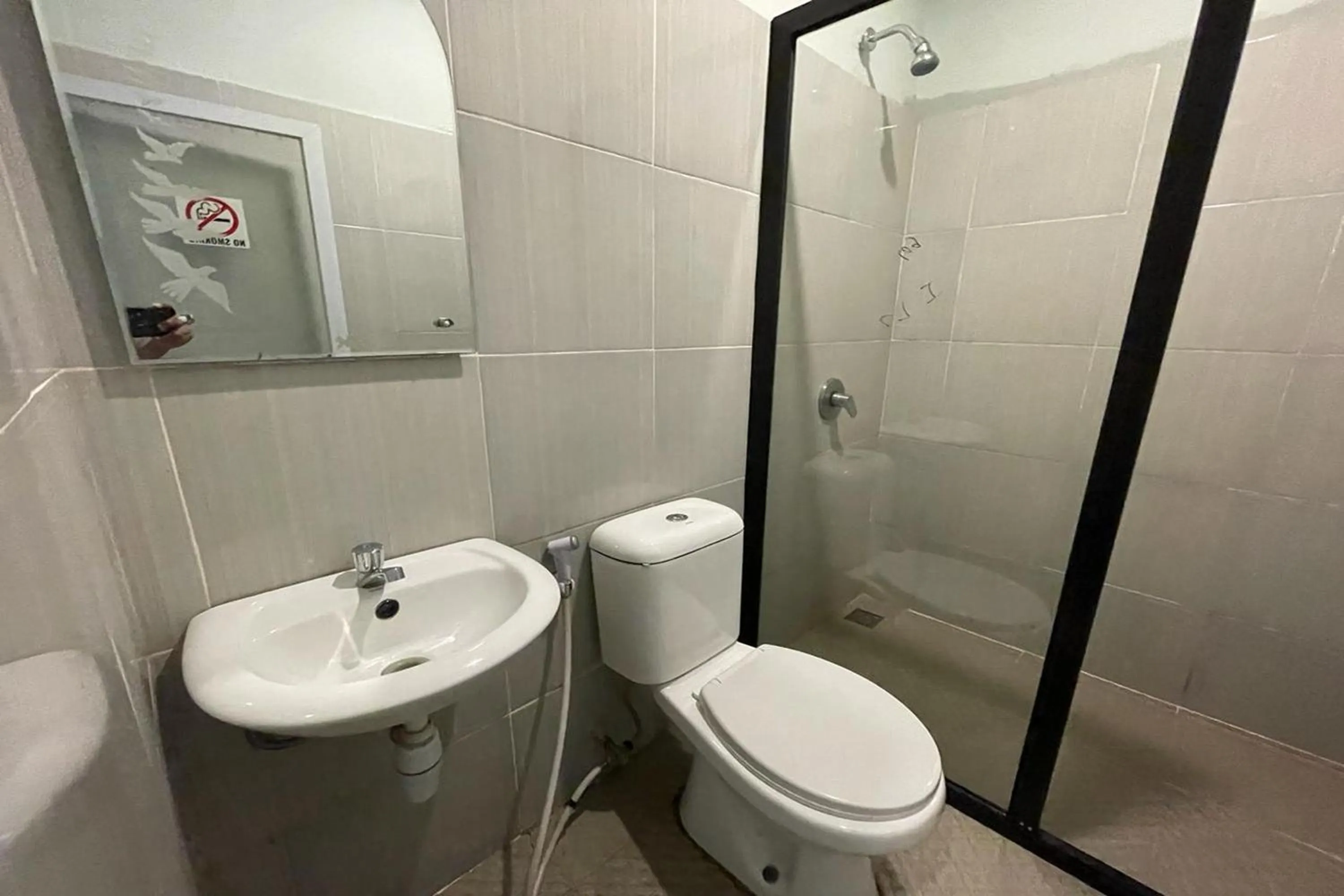 Toilet in Take Guesthouse 2