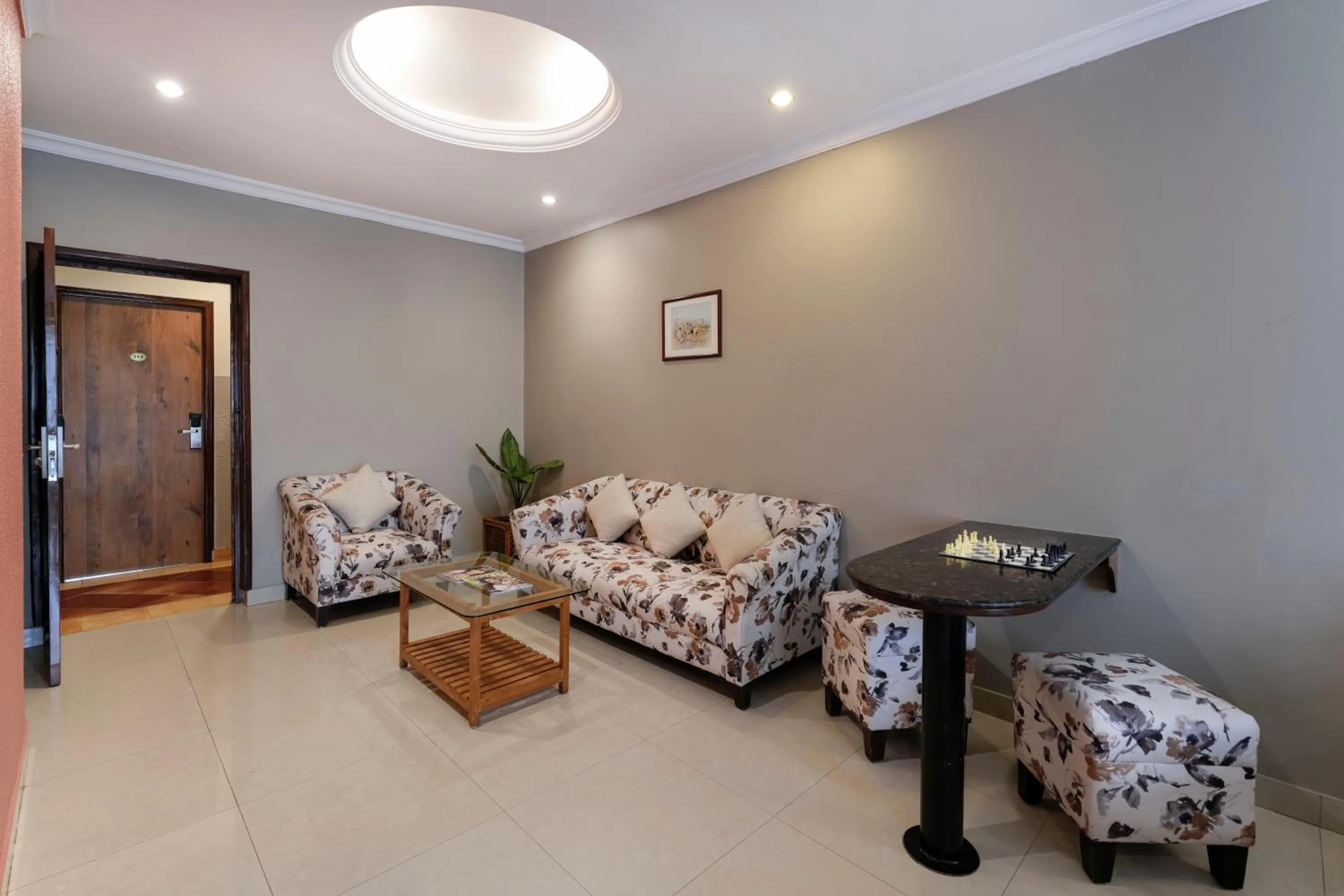 Seating area in Cross Roads Inn