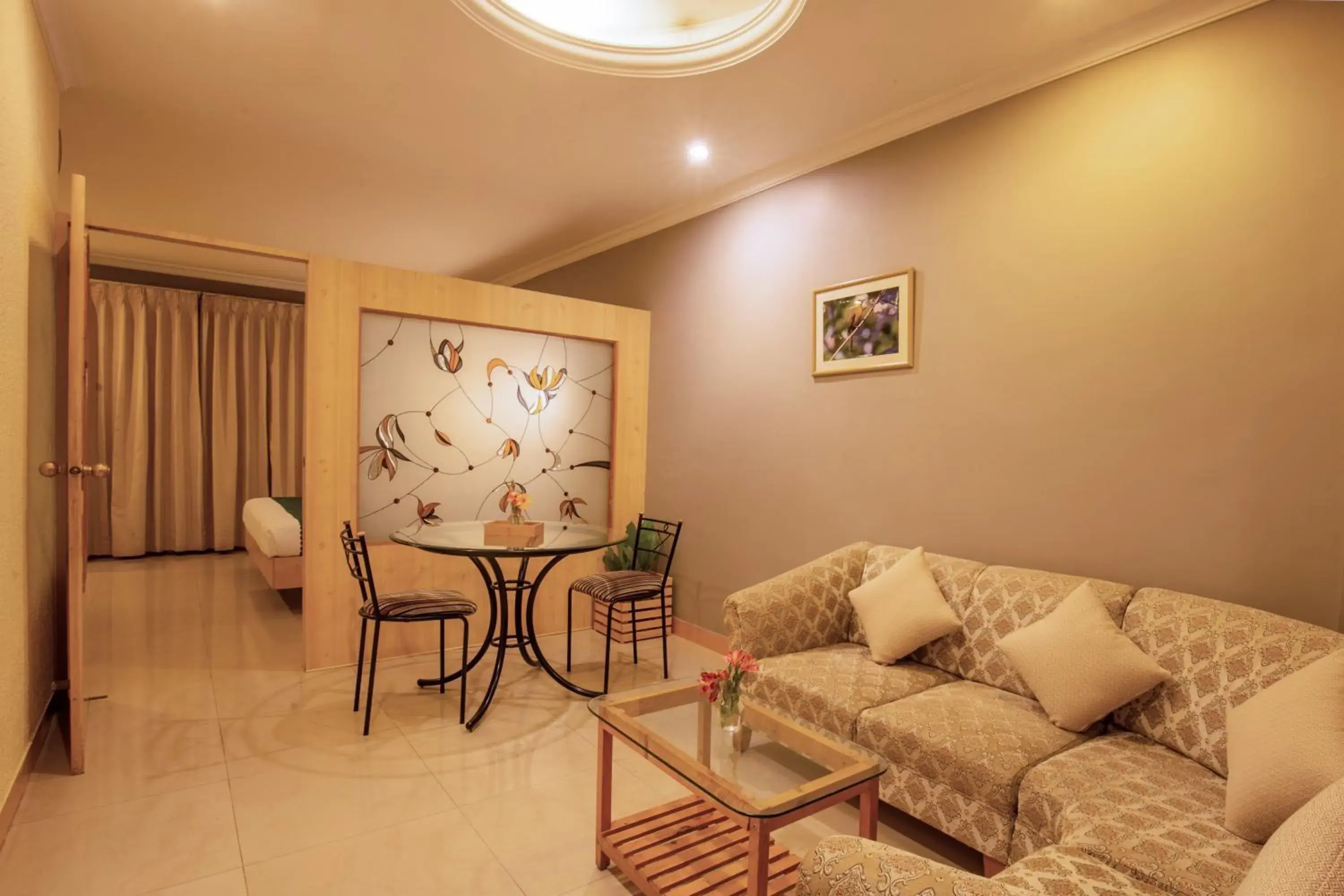 Suite in Cross Roads Inn Suite in Cross Roads Inn