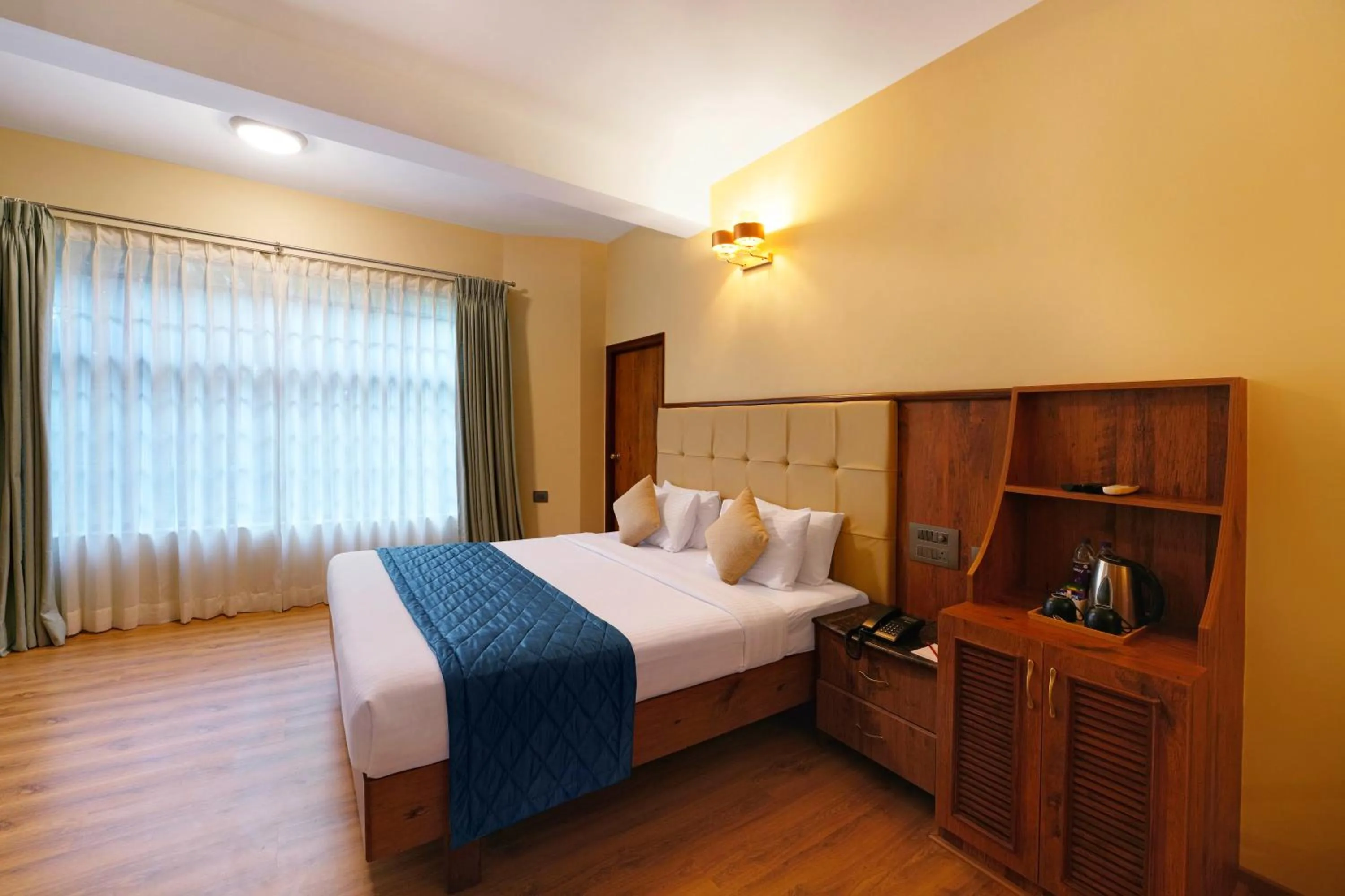 Bed in Cross Roads Inn