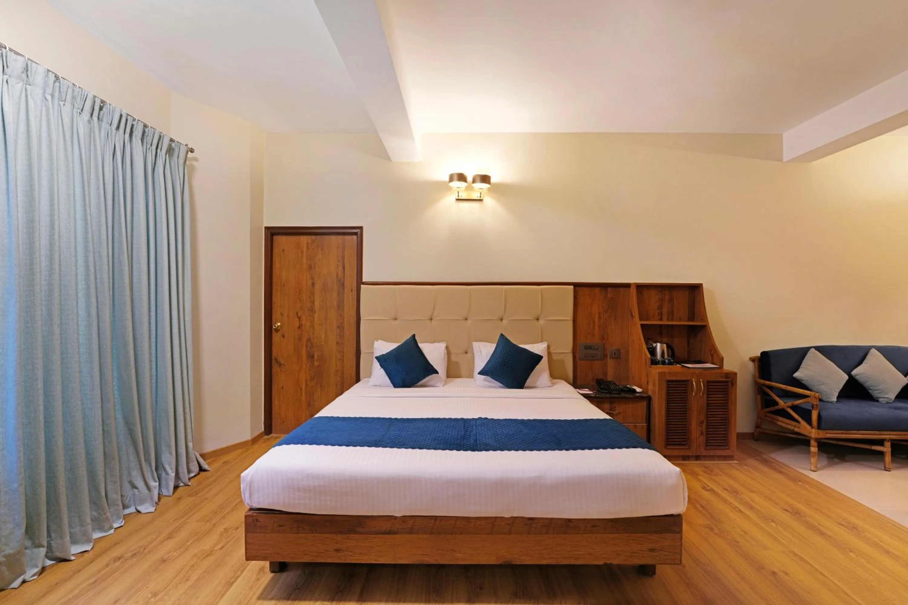 Bed in Cross Roads Inn