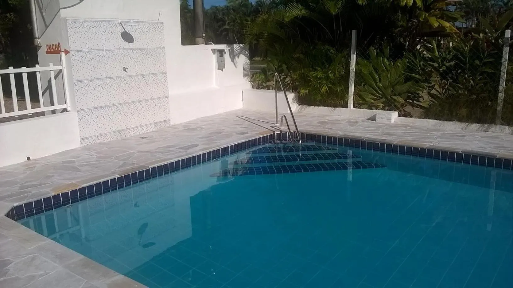 Swimming pool in Cond Apartamentos Chalés San Marino