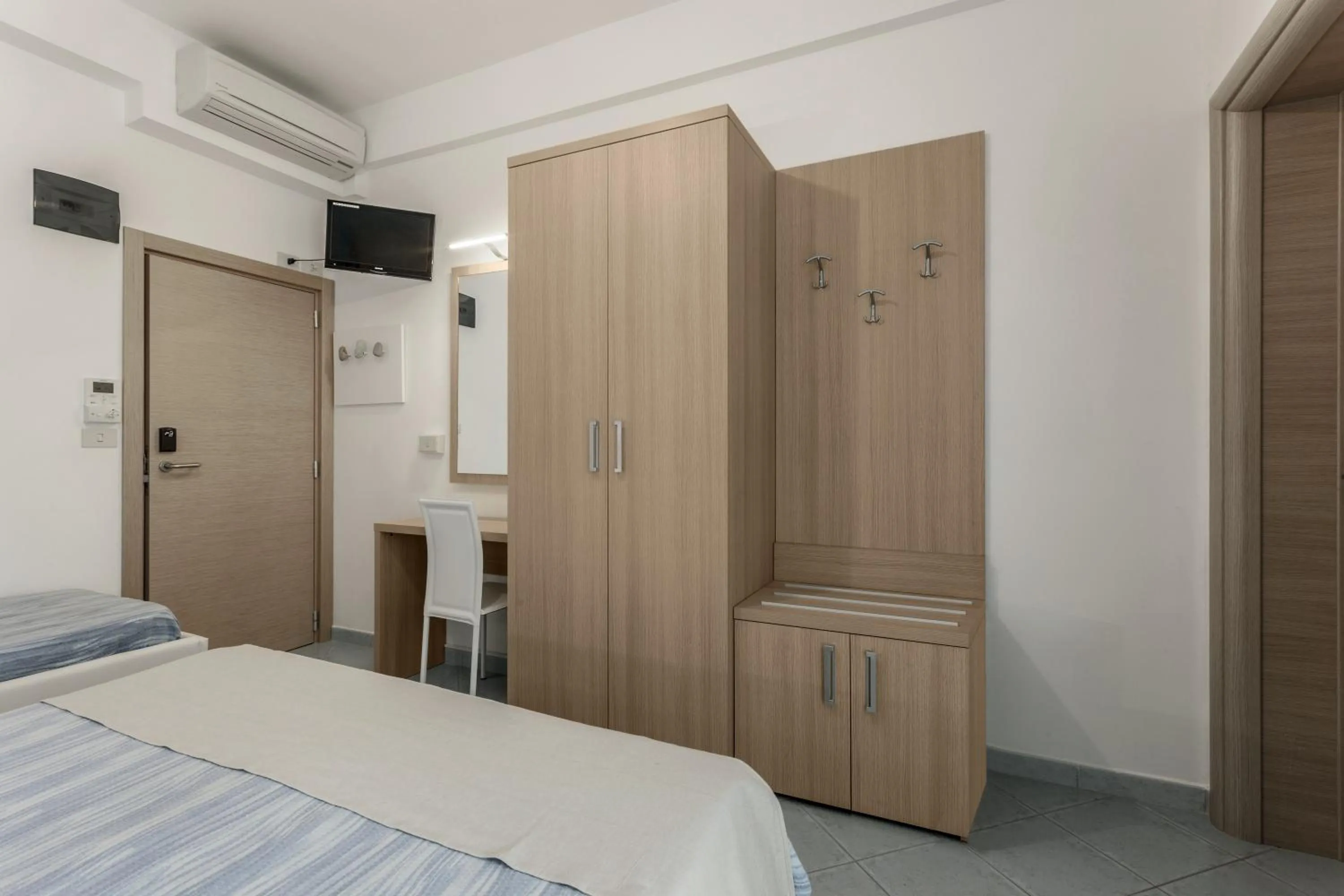 Bed in Hotel Esperia