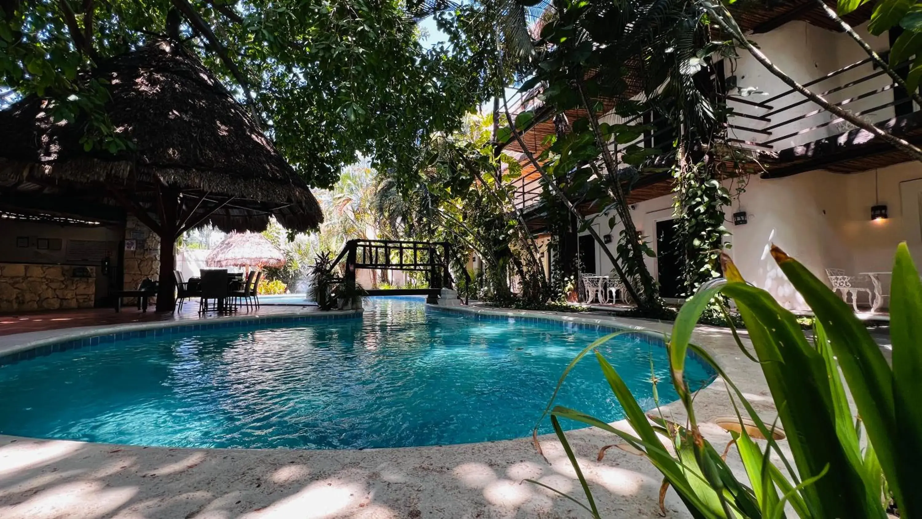 Mayan Art Hotel 10 avenue Mayan Art Hotel 10 avenue