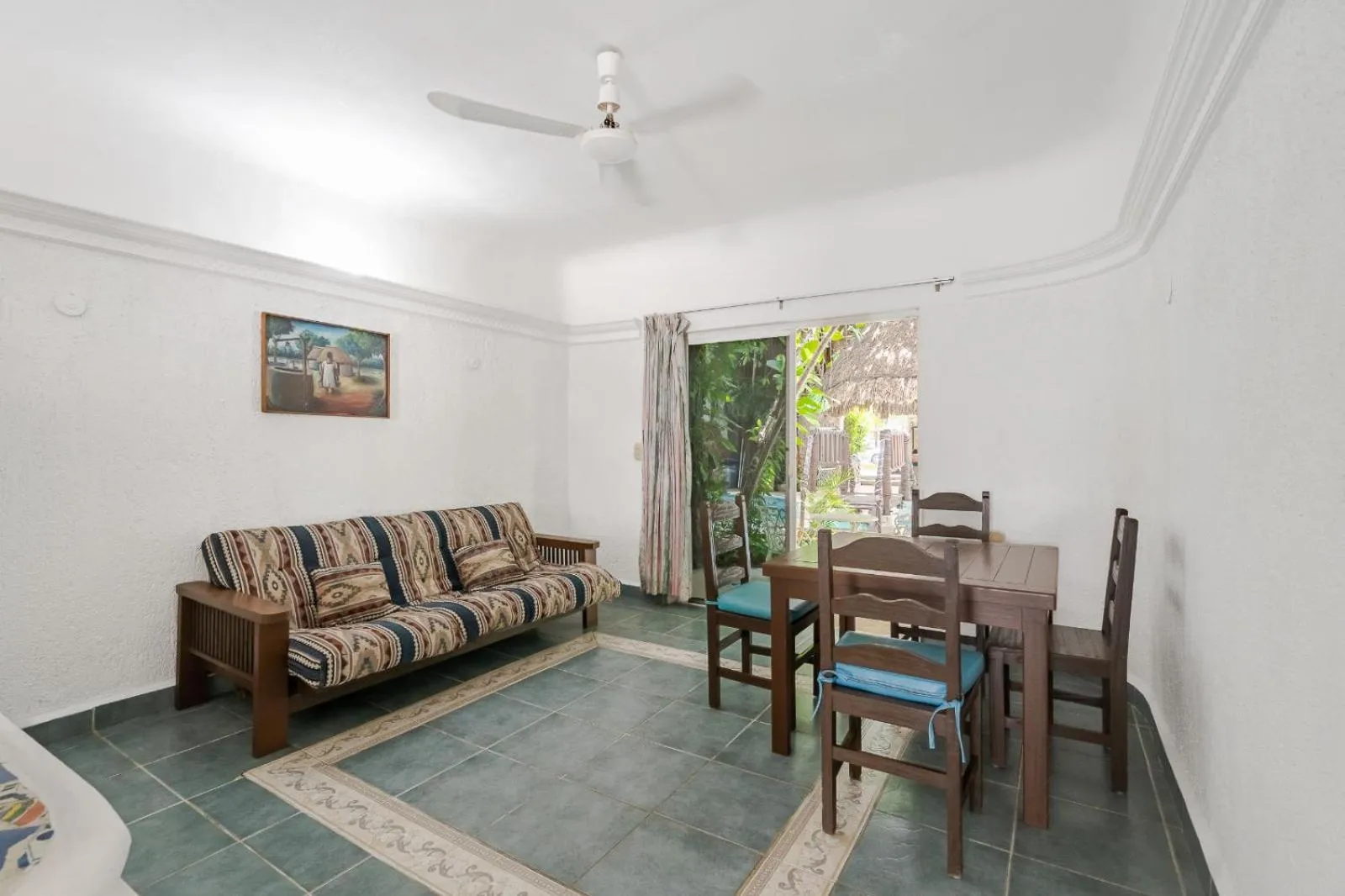 Living room in Mayan Art Hotel 10 avenue