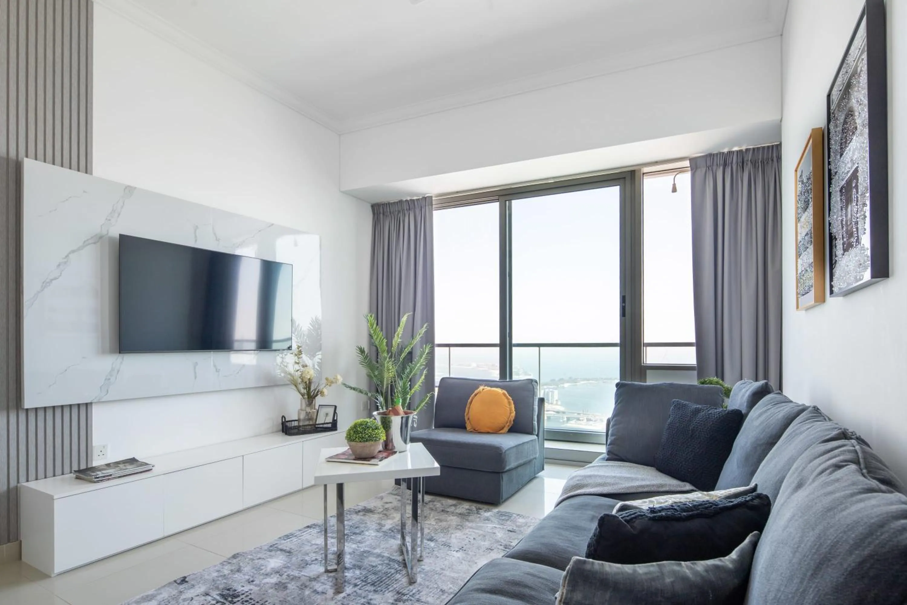 Living room in Frank Porter - Ocean Heights