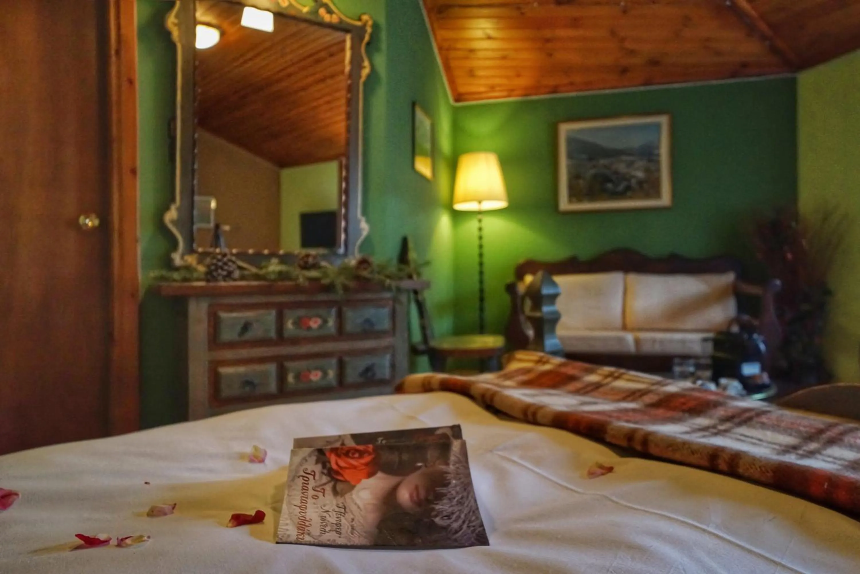 Bed in To Balkoni tis Agorianis