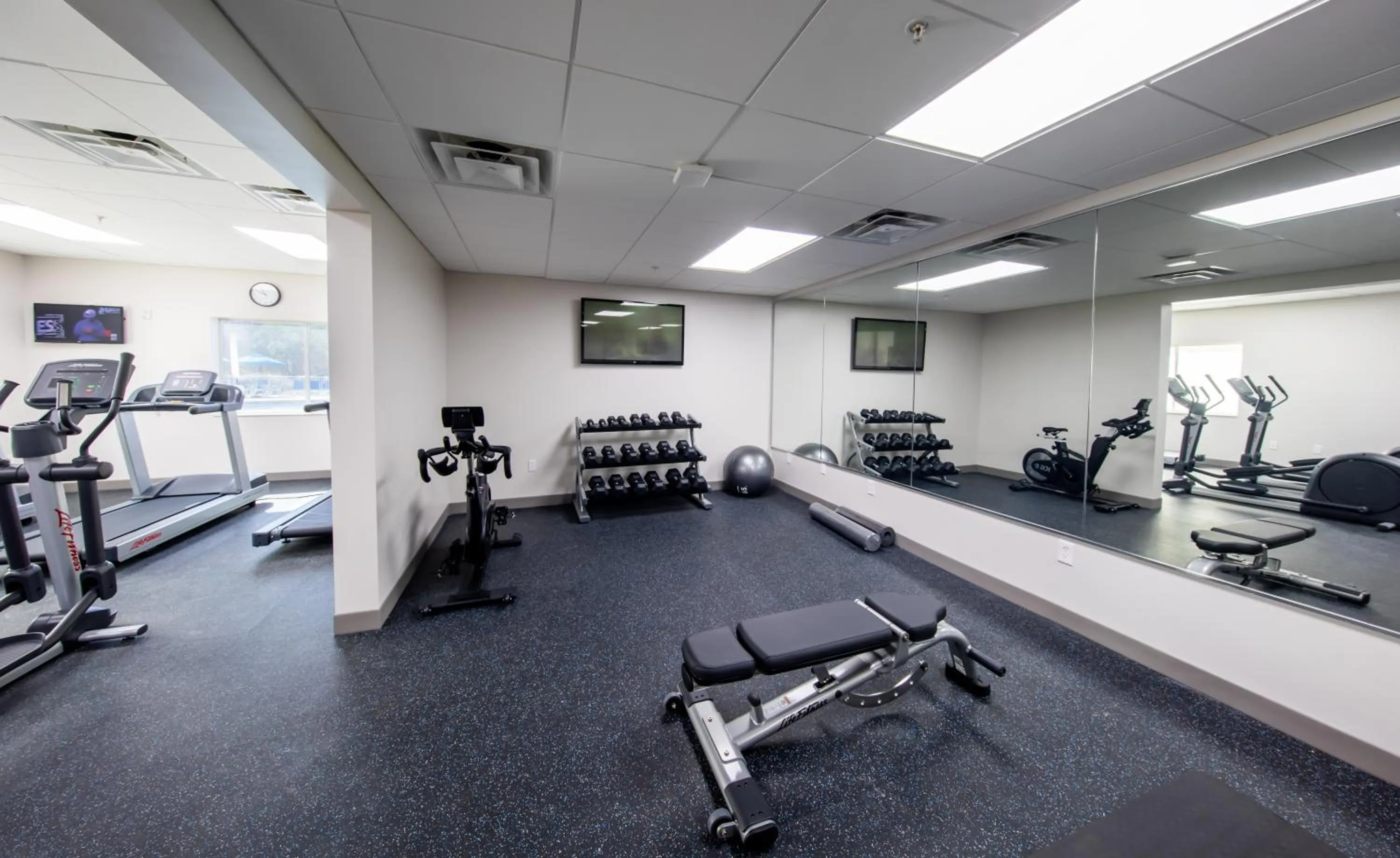 Fitness centre/facilities in Holiday Inn Express & Suites Clermont SE - West Orlando by IHG