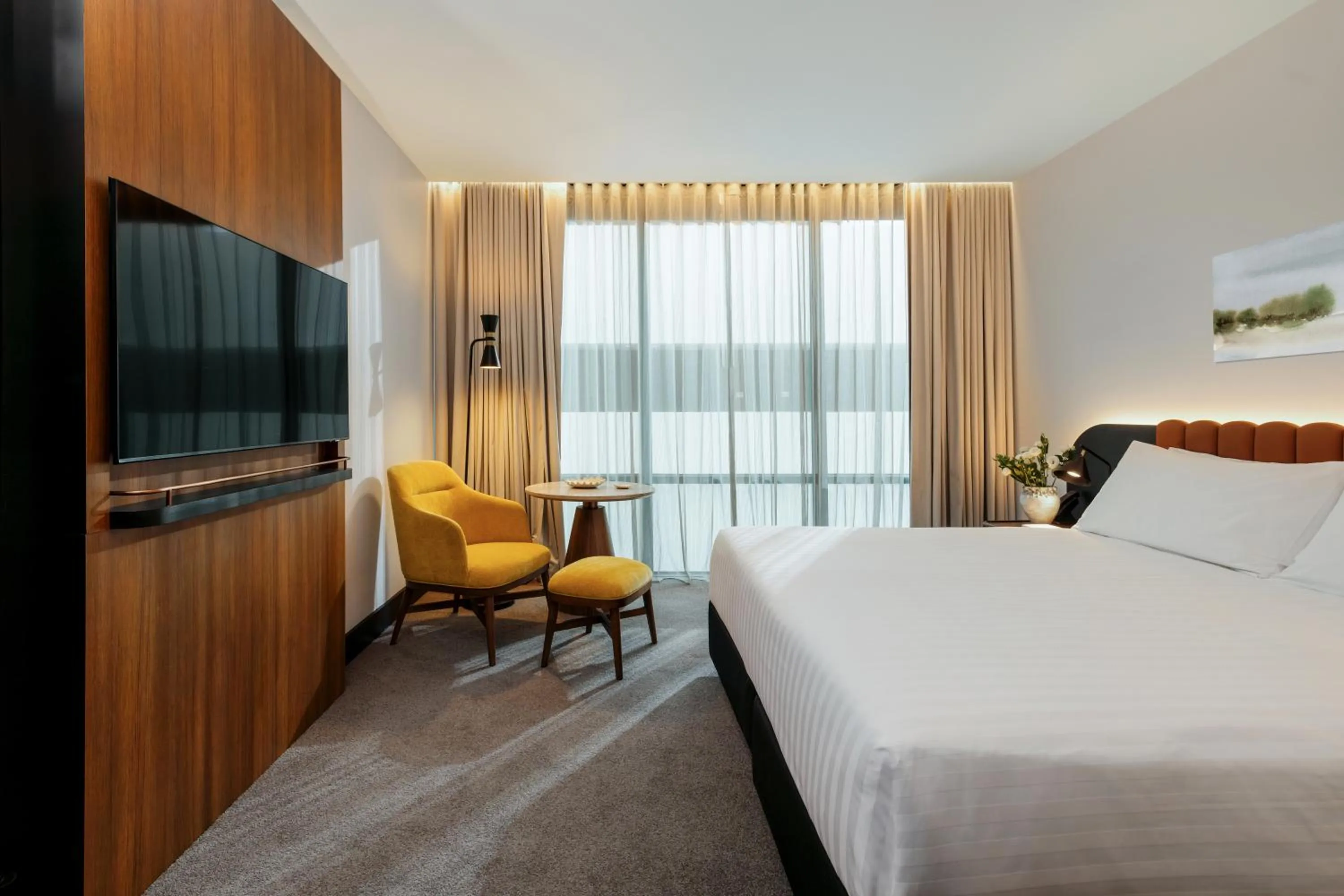 Bed in Crowne Plaza Adelaide Mawson Lakes by IHG