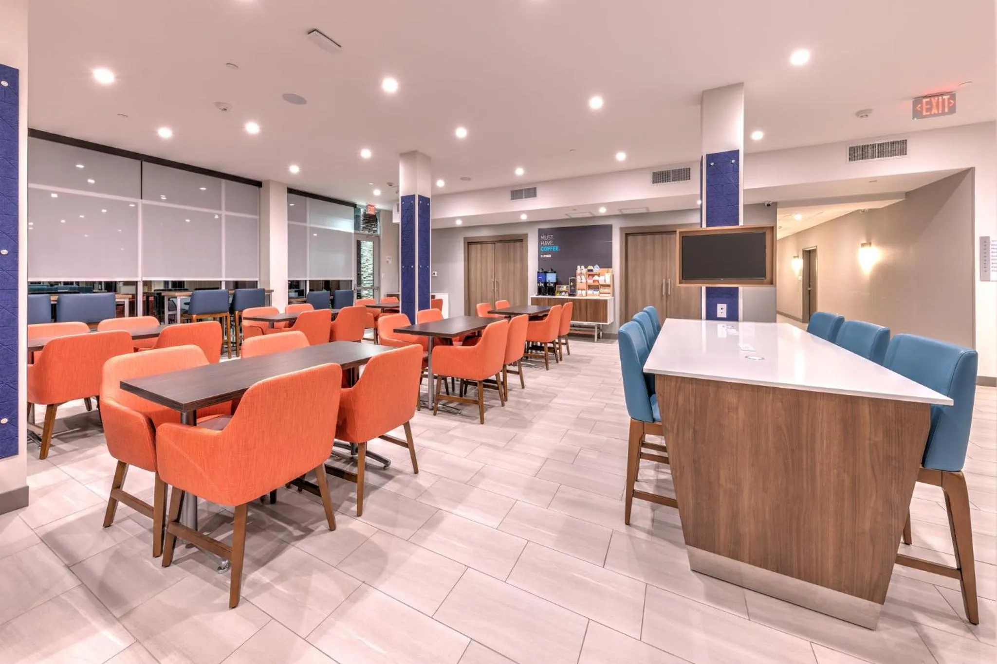 Breakfast in Holiday Inn Express & Suites Austin Airport East by IHG