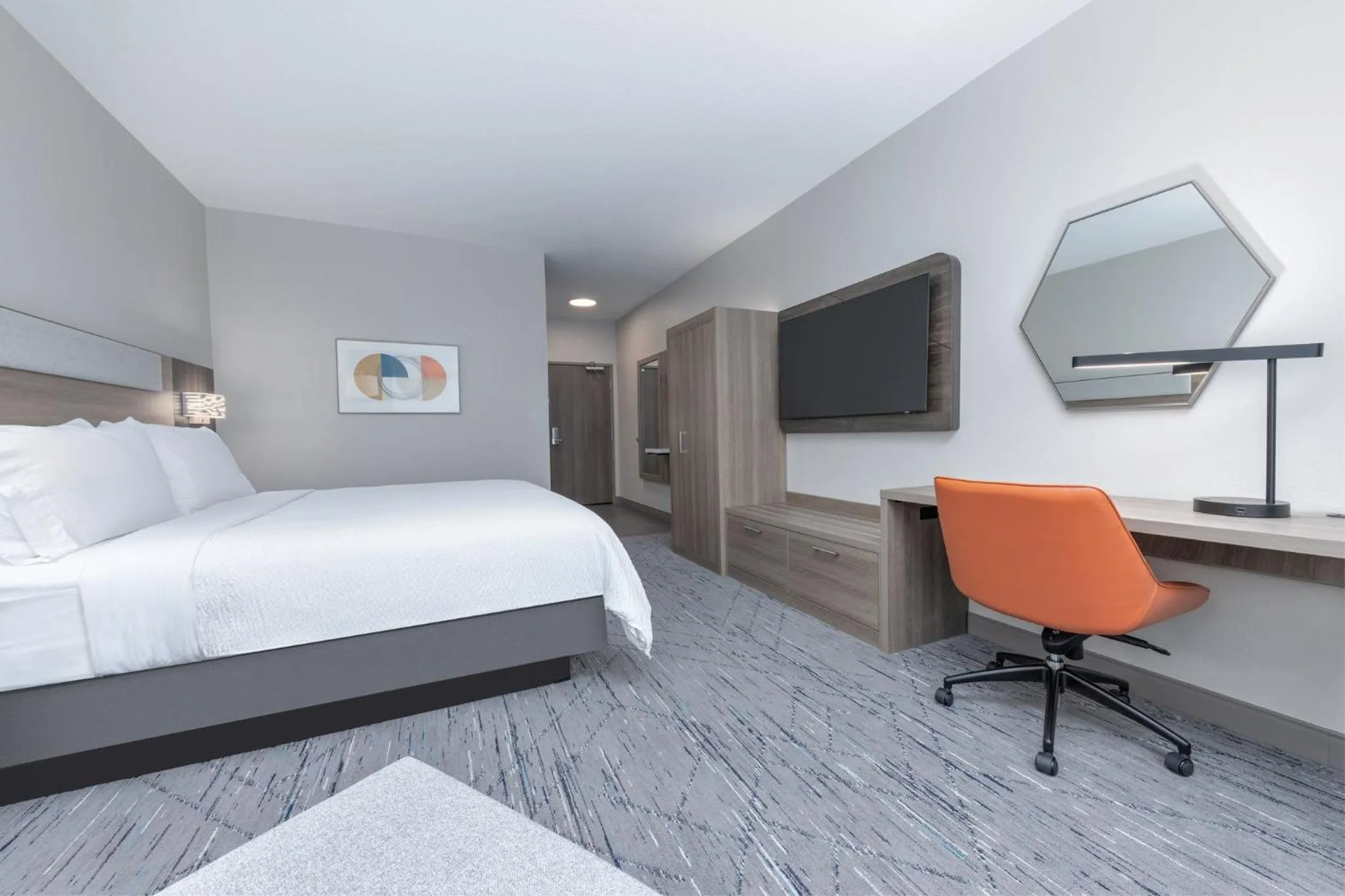 Photo of the whole room, Bed in Holiday Inn Express & Suites Austin Airport East by IHG