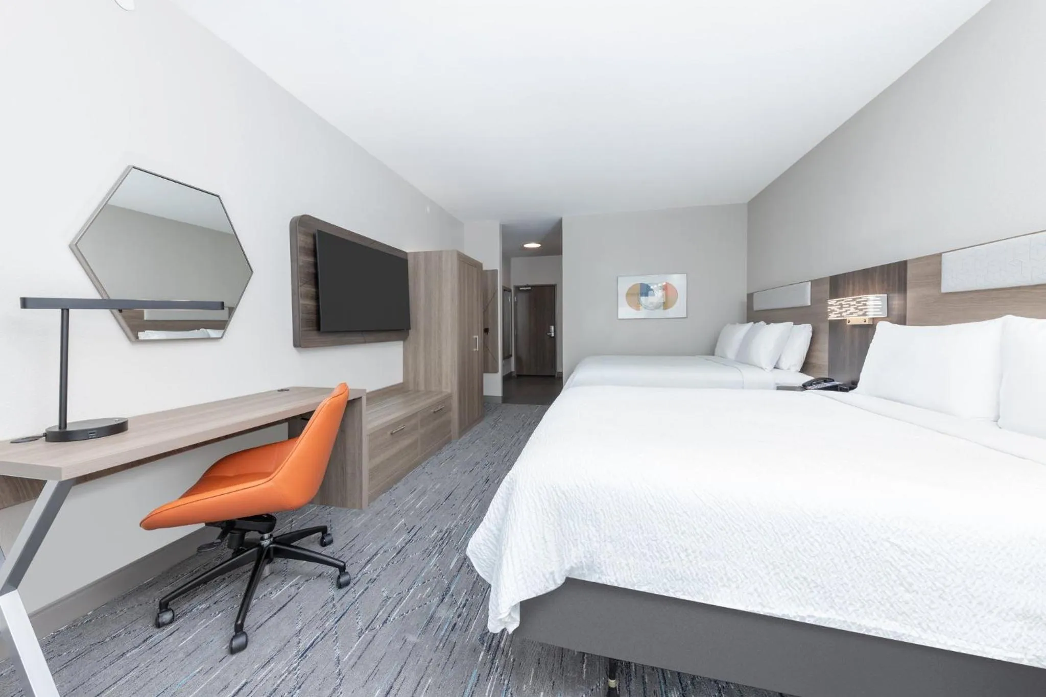 Photo of the whole room, Bed in Holiday Inn Express & Suites Austin Airport East by IHG