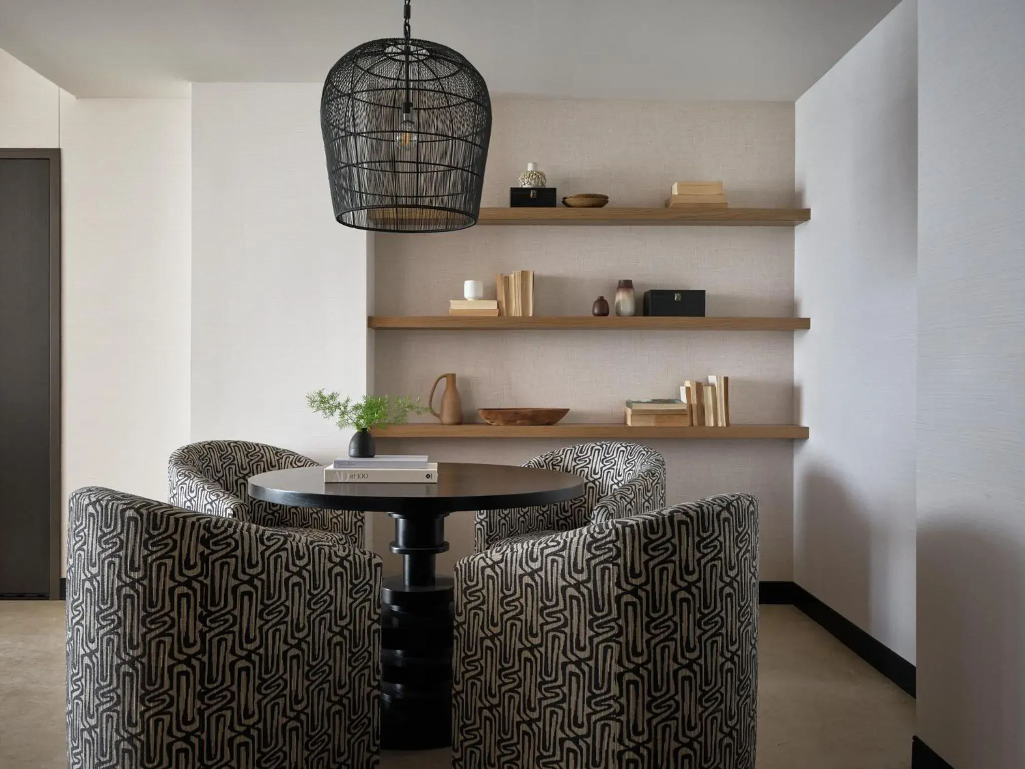 California King Room in Kimpton Santo San Antonio - Riverwalk by IHG California King Room in Kimpton Santo San Antonio - Riverwalk by IHG