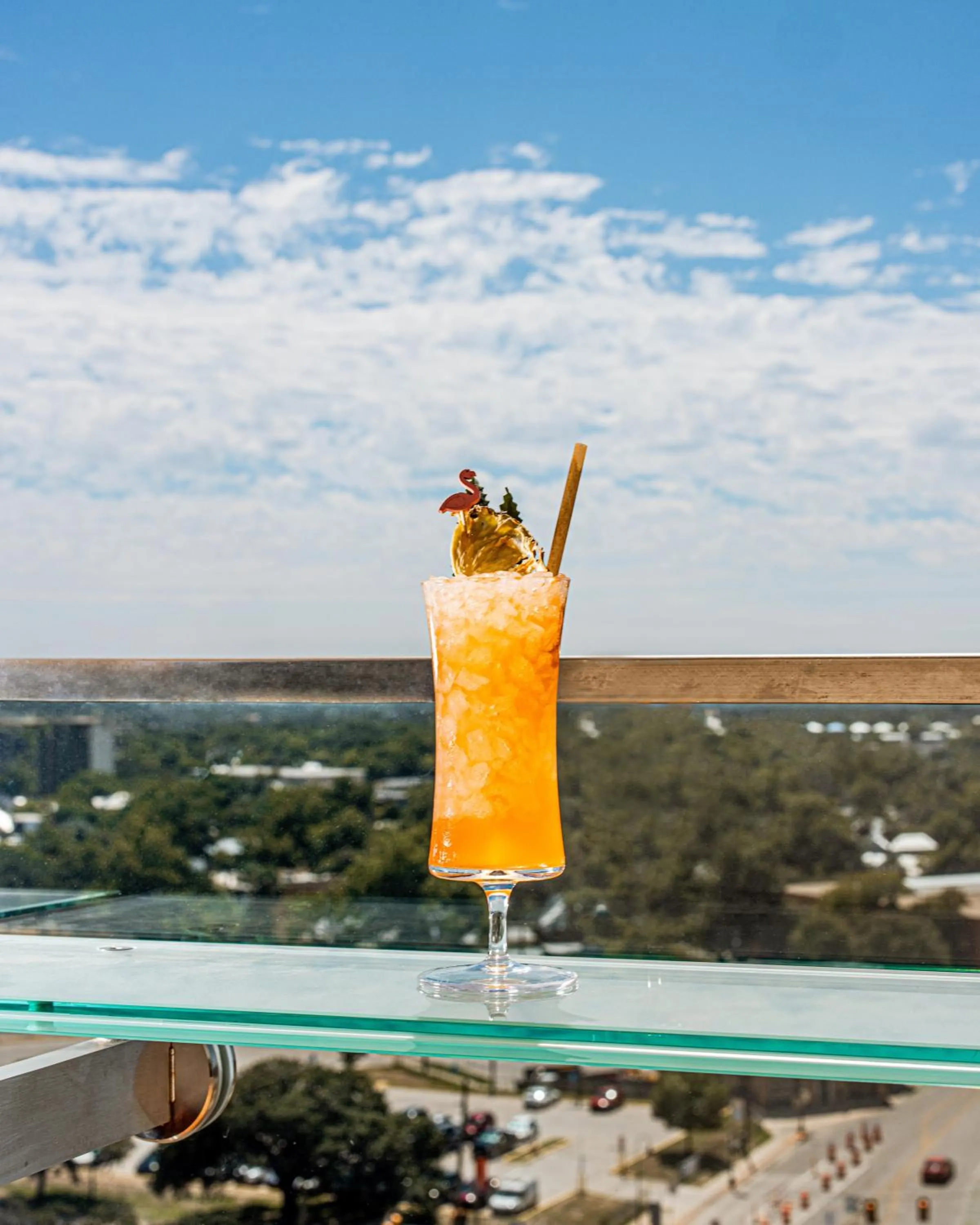 Lounge or bar in Kimpton Santo San Antonio - Riverwalk by IHG