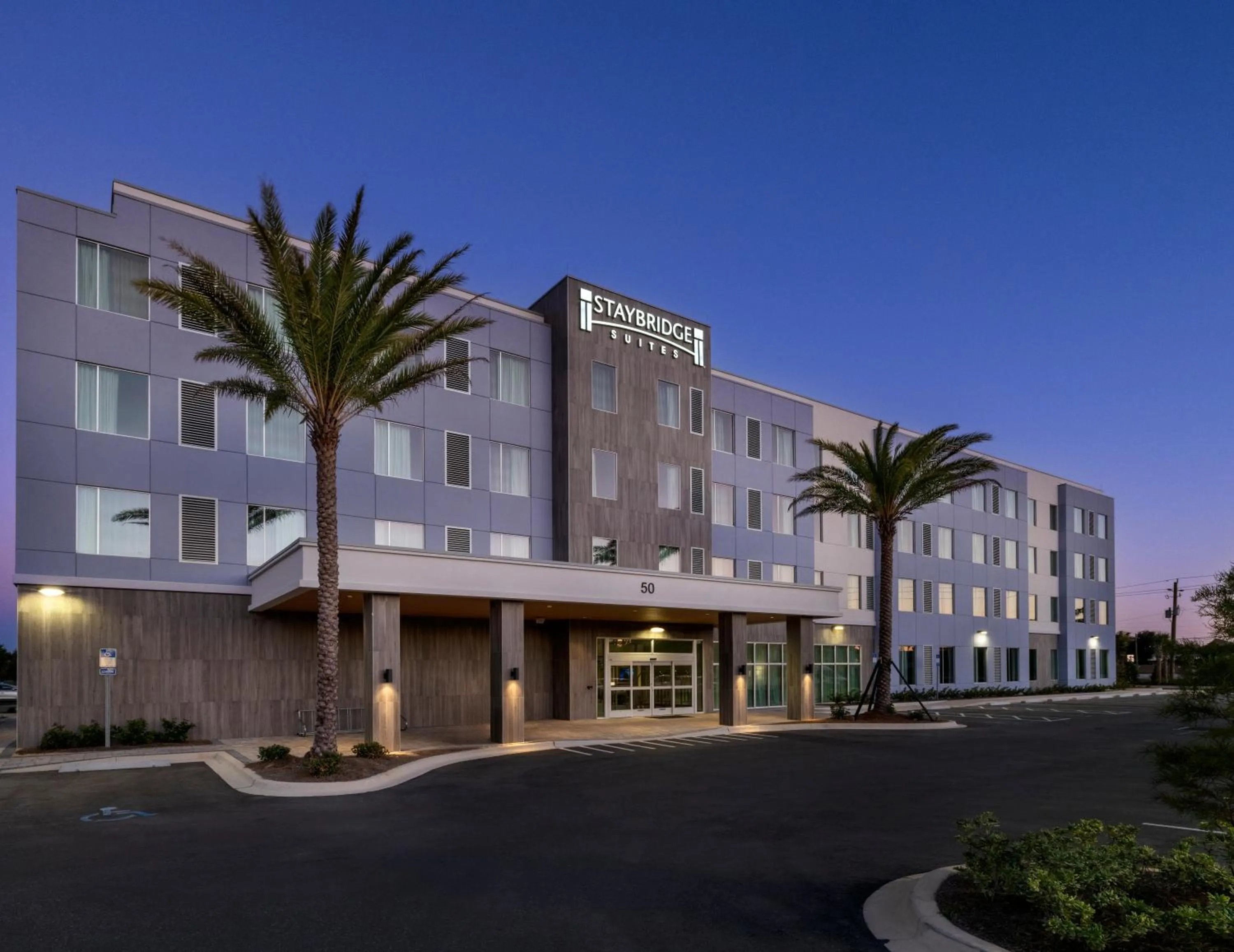 Property building in Staybridge Suites Miramar Beach - Sandestin Area by IHG