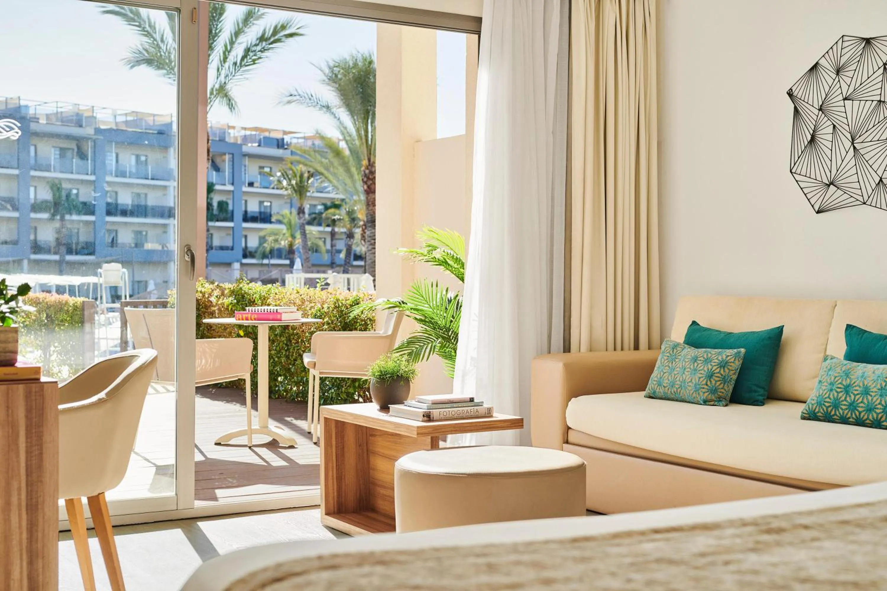 Photo of the whole room in Zafiro Palace Alcudia