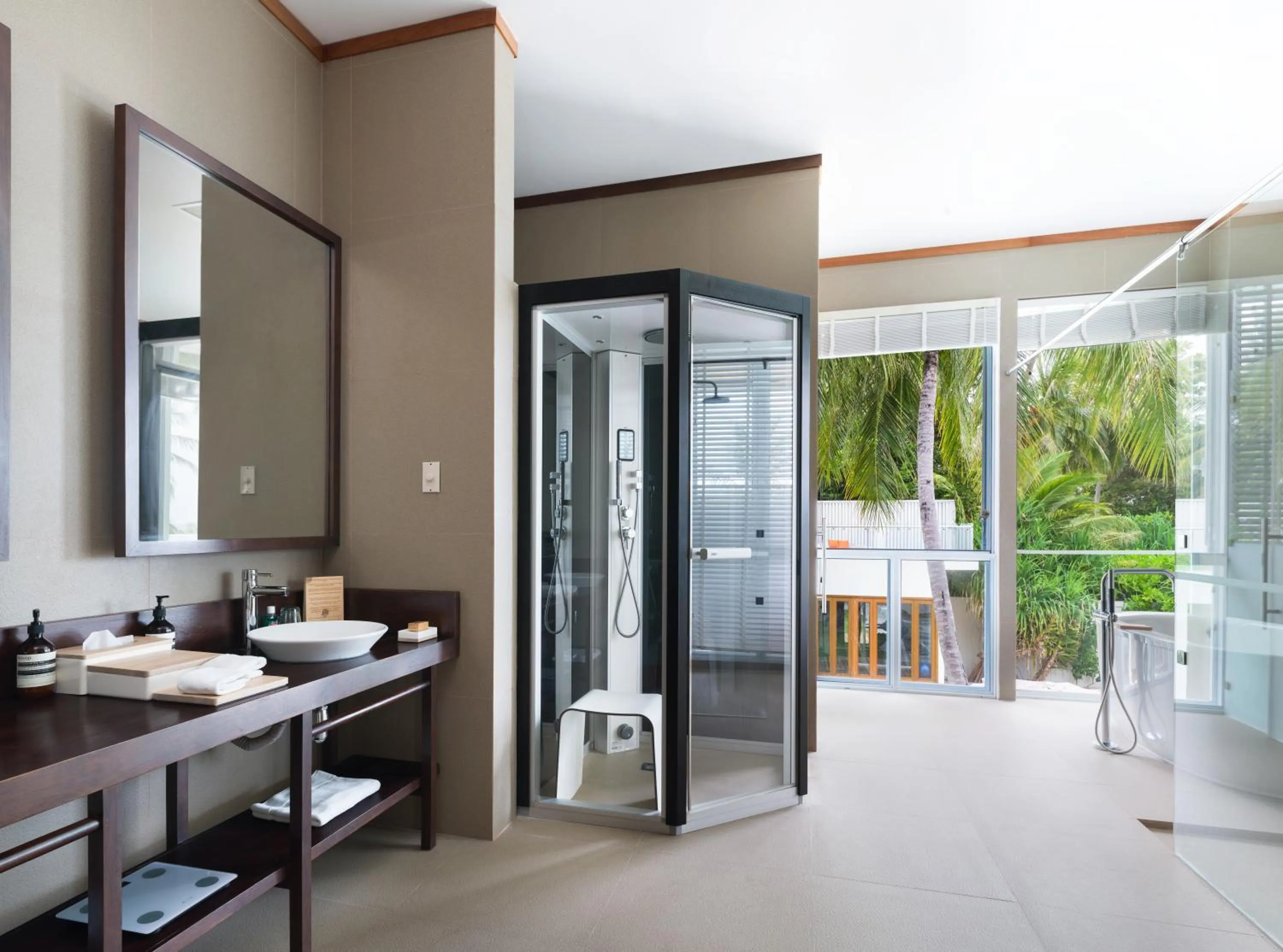 Shower in Amilla Maldives