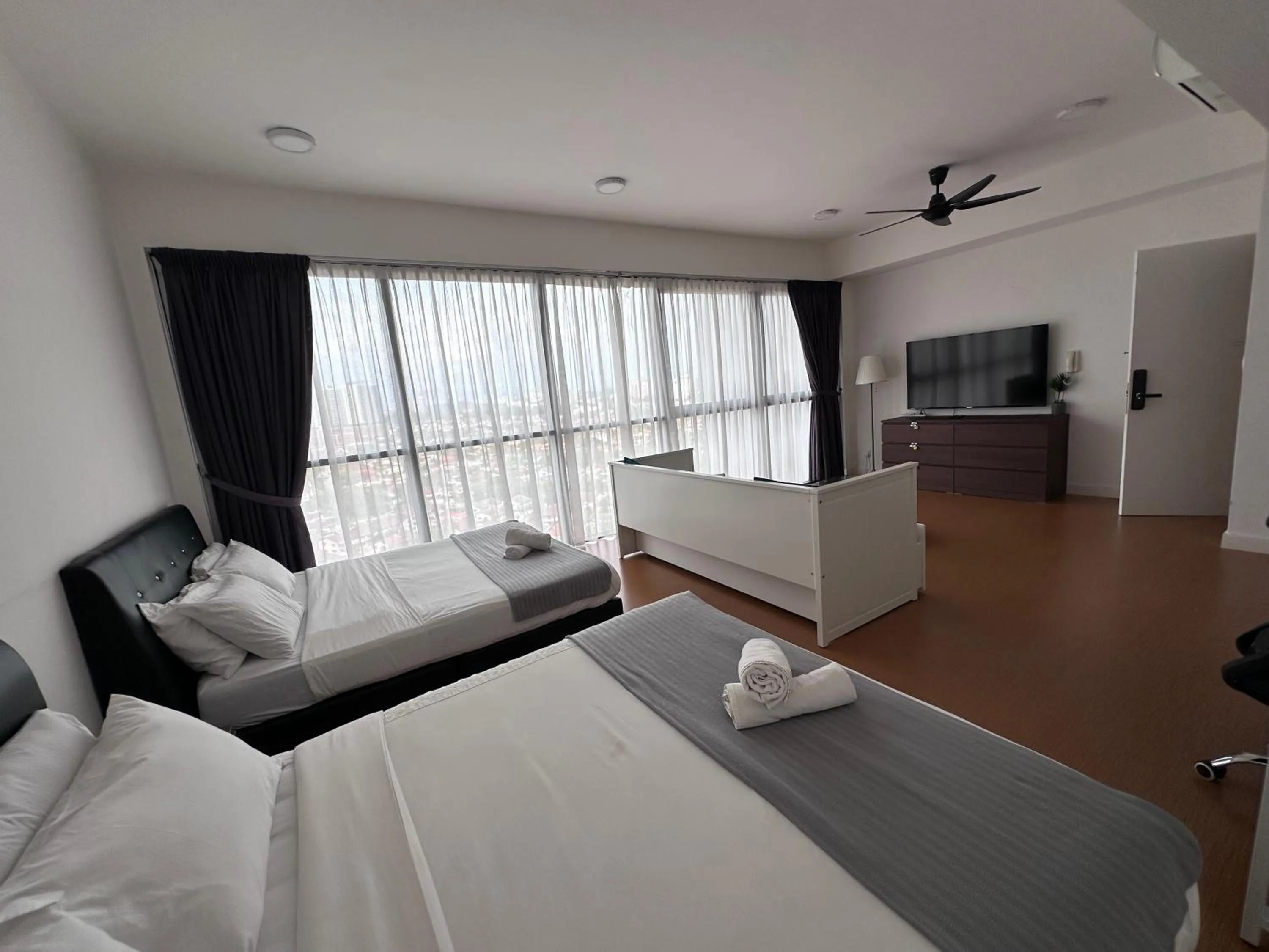 Communal lounge/ TV room in Homoto Petaling Jaya