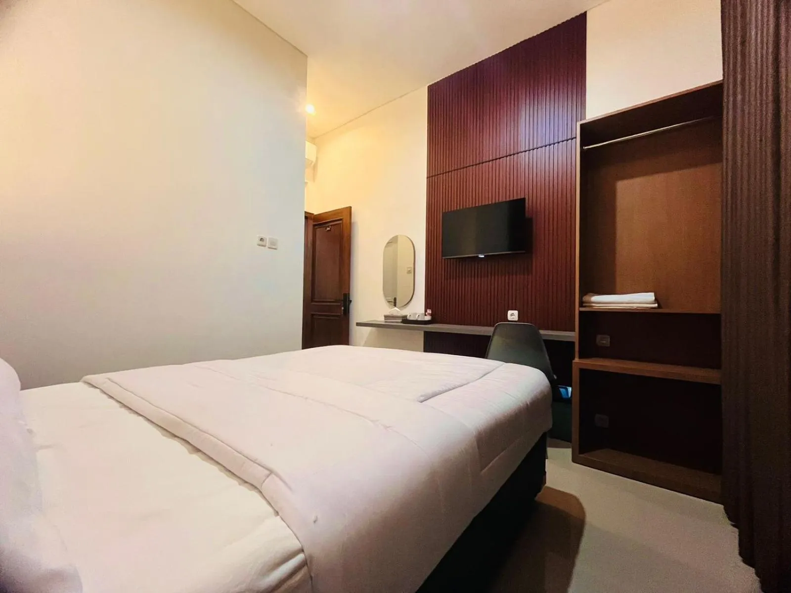 Bed in House of Bedjo powered by Cocotel