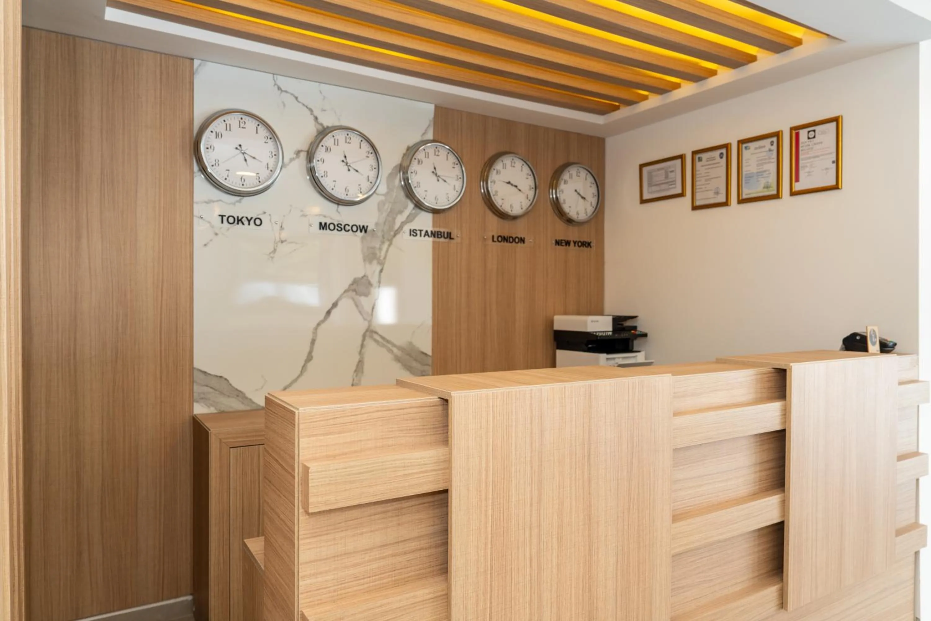 Lobby or reception in Skykhan Otel