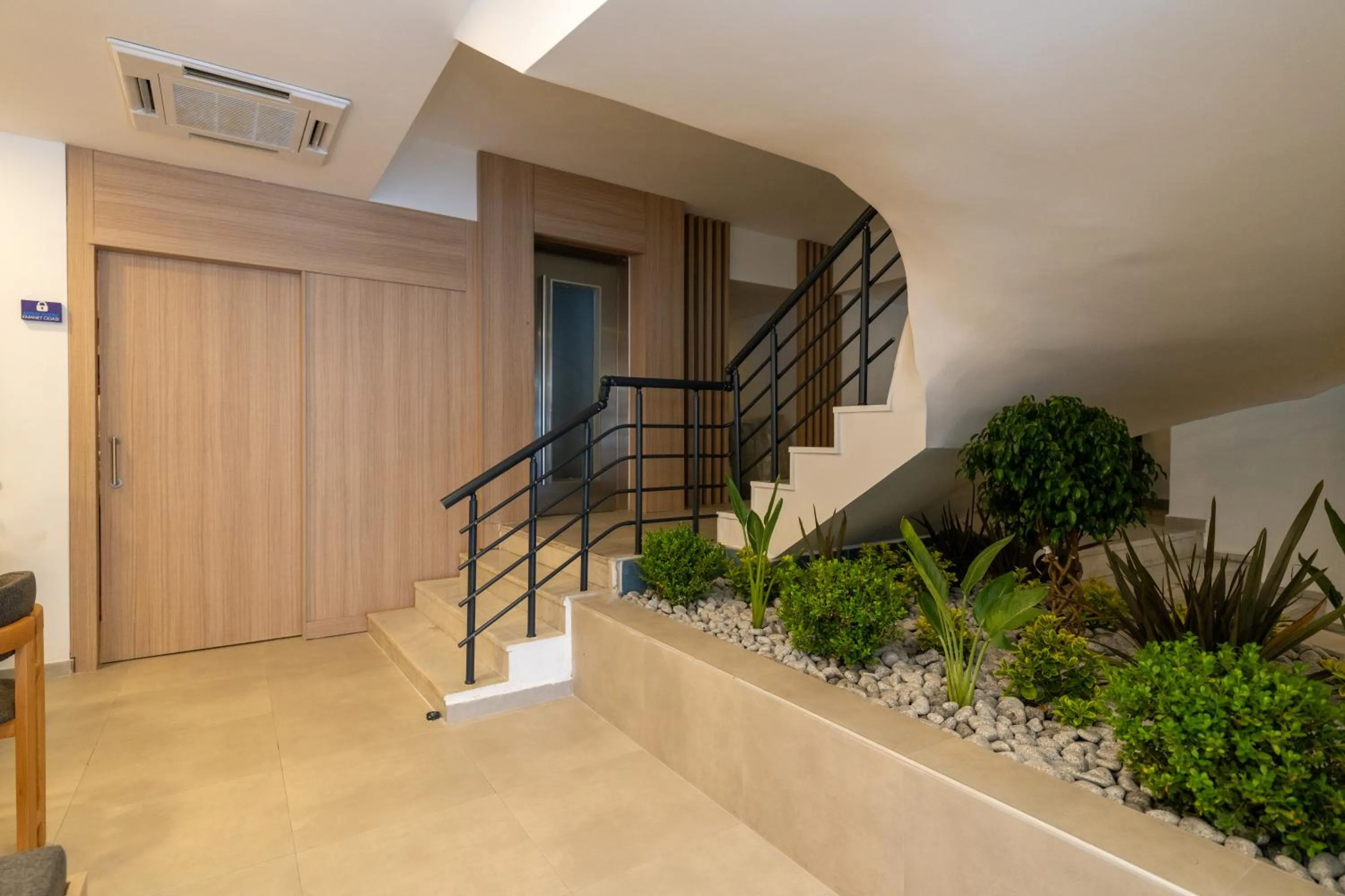 Lobby or reception in Skykhan Otel