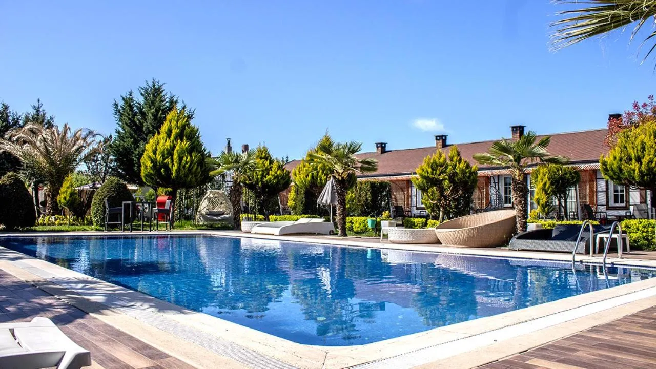 Property building in 216 North Hotel