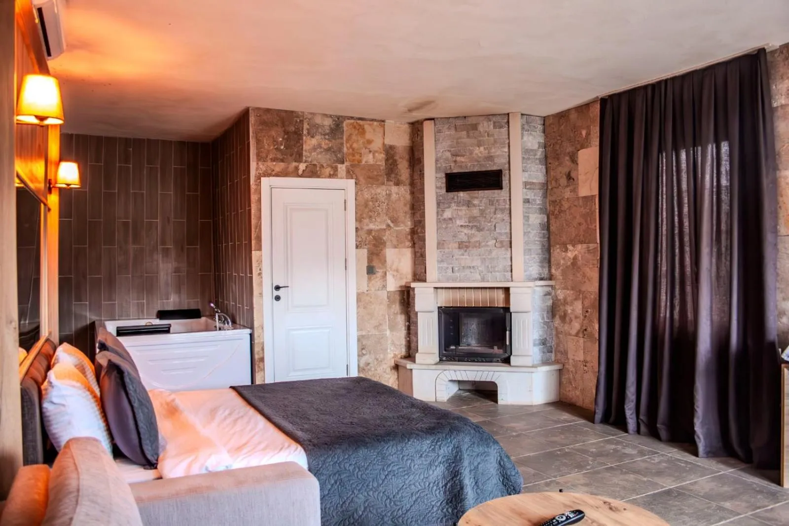 Bed in 216 North Hotel