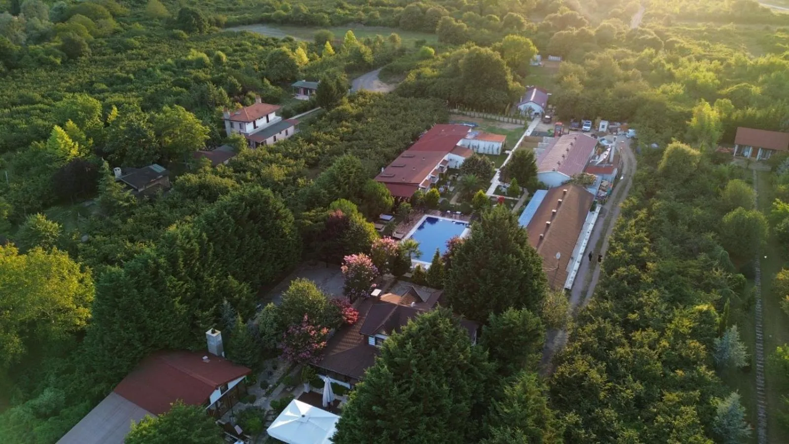 Property building in 216 North Hotel