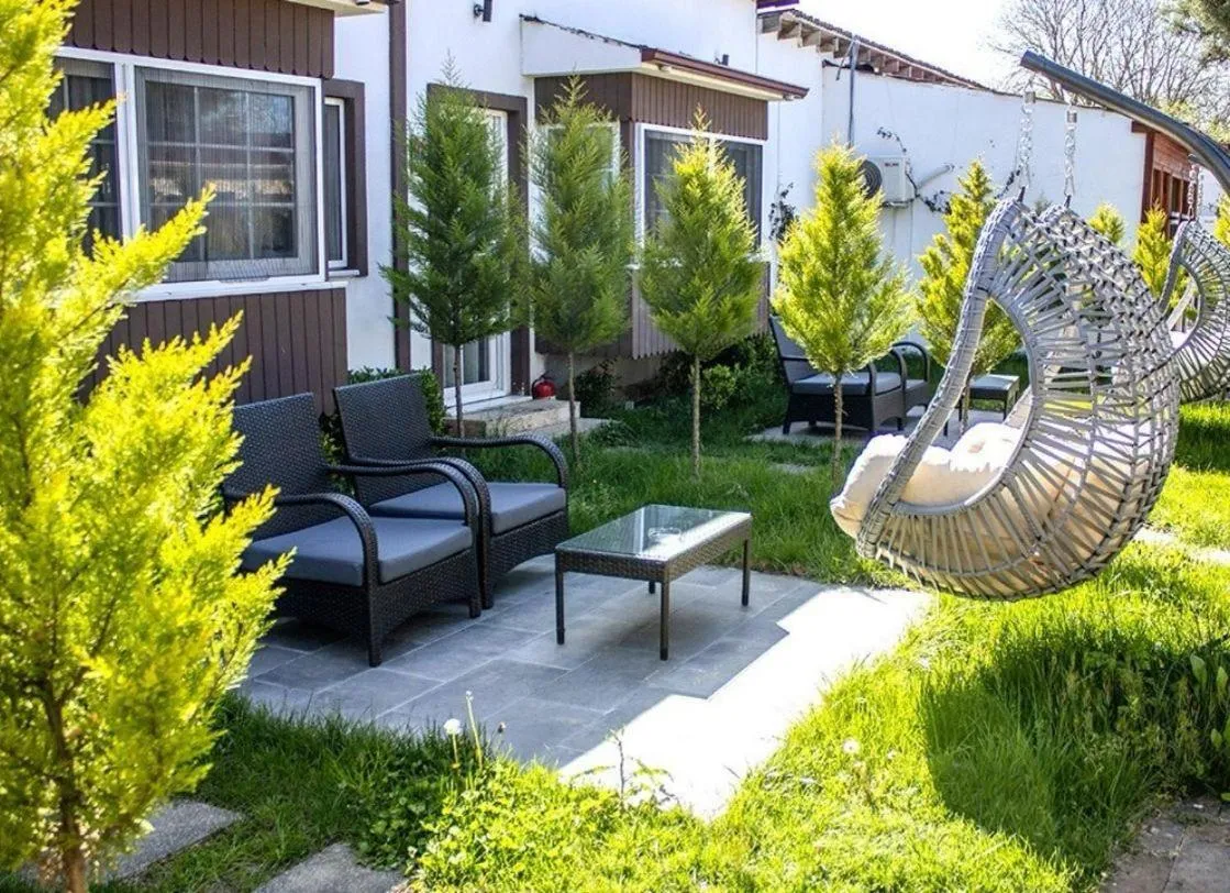 Property building in 216 North Hotel