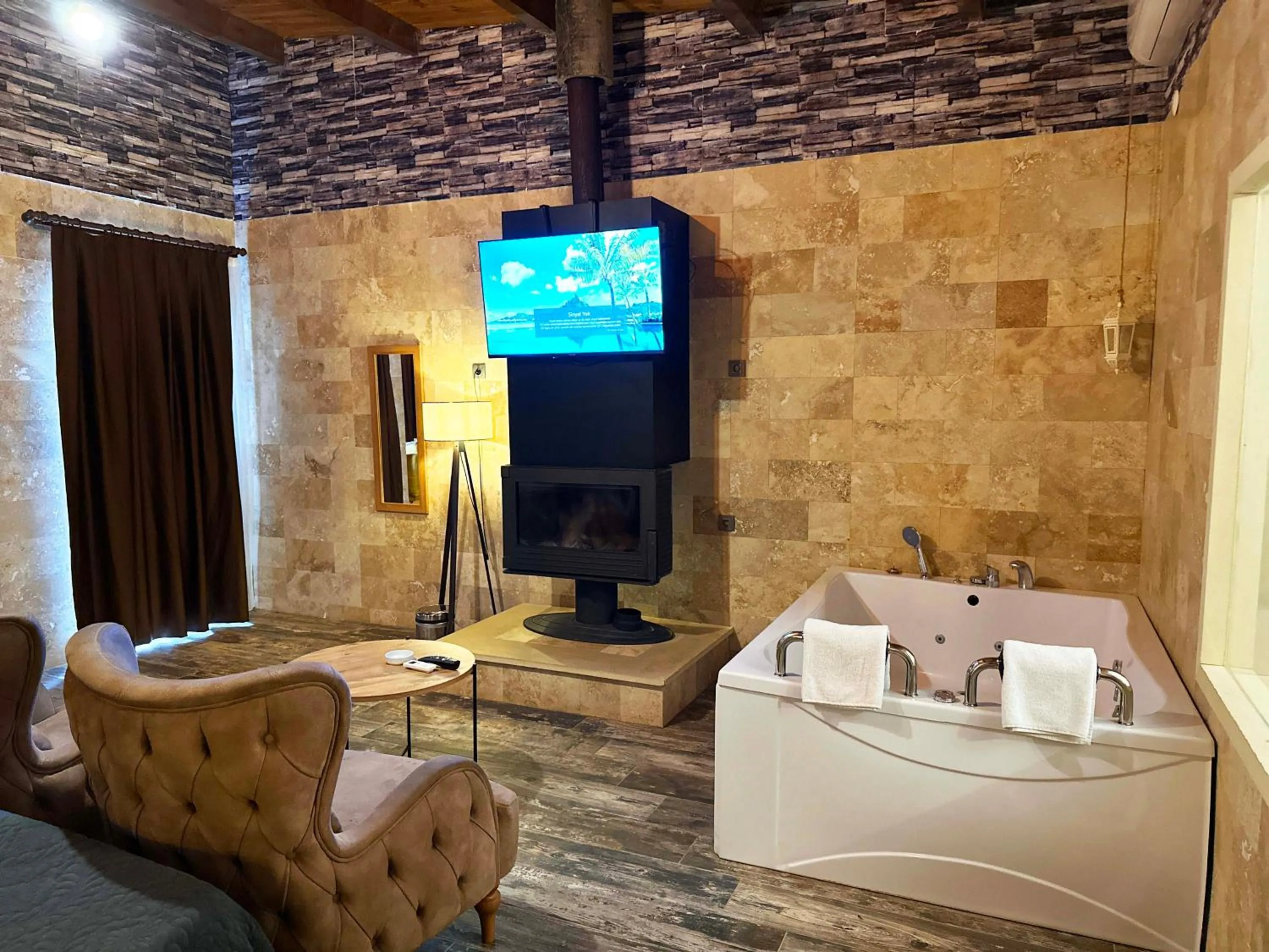 Living room in 216 North Hotel